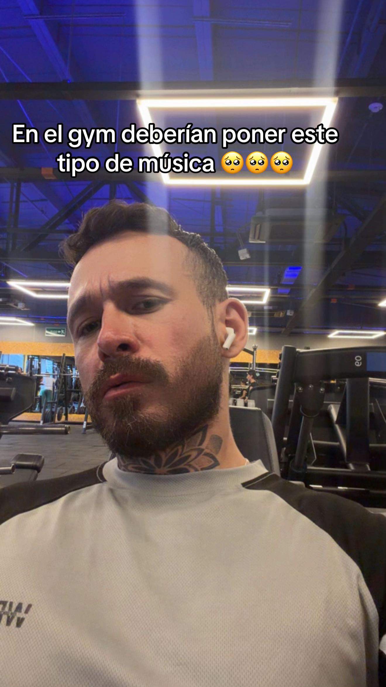 @alexander ramirez🐺