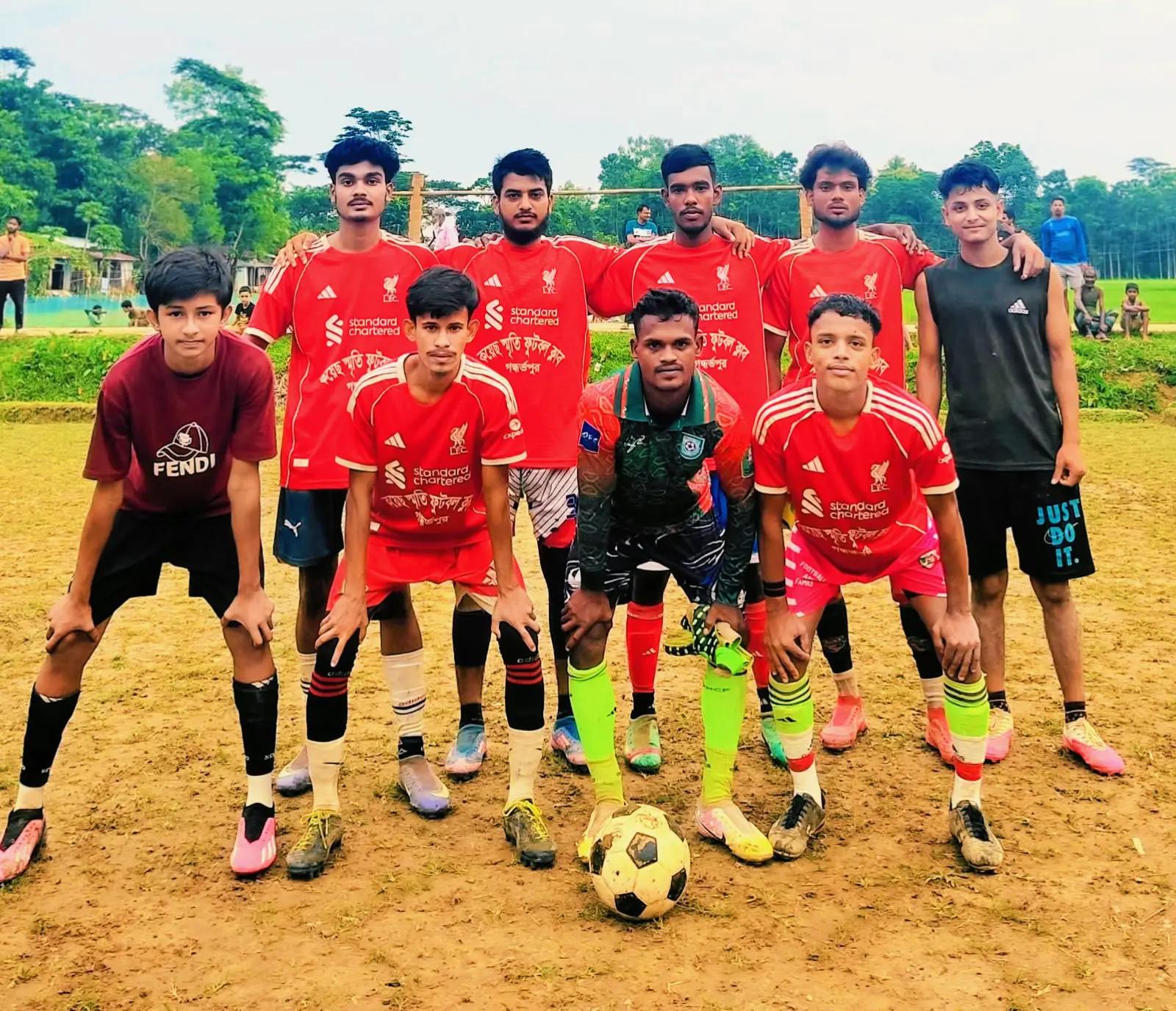@IK 🥰🤟.. AKASH☠️⚽🤟🇧🇩