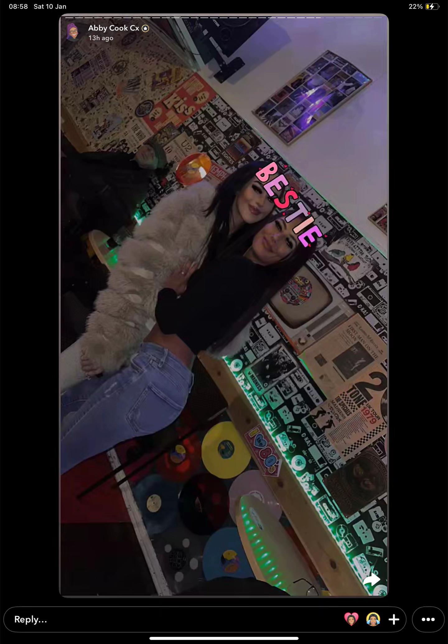 @elleahmelling
