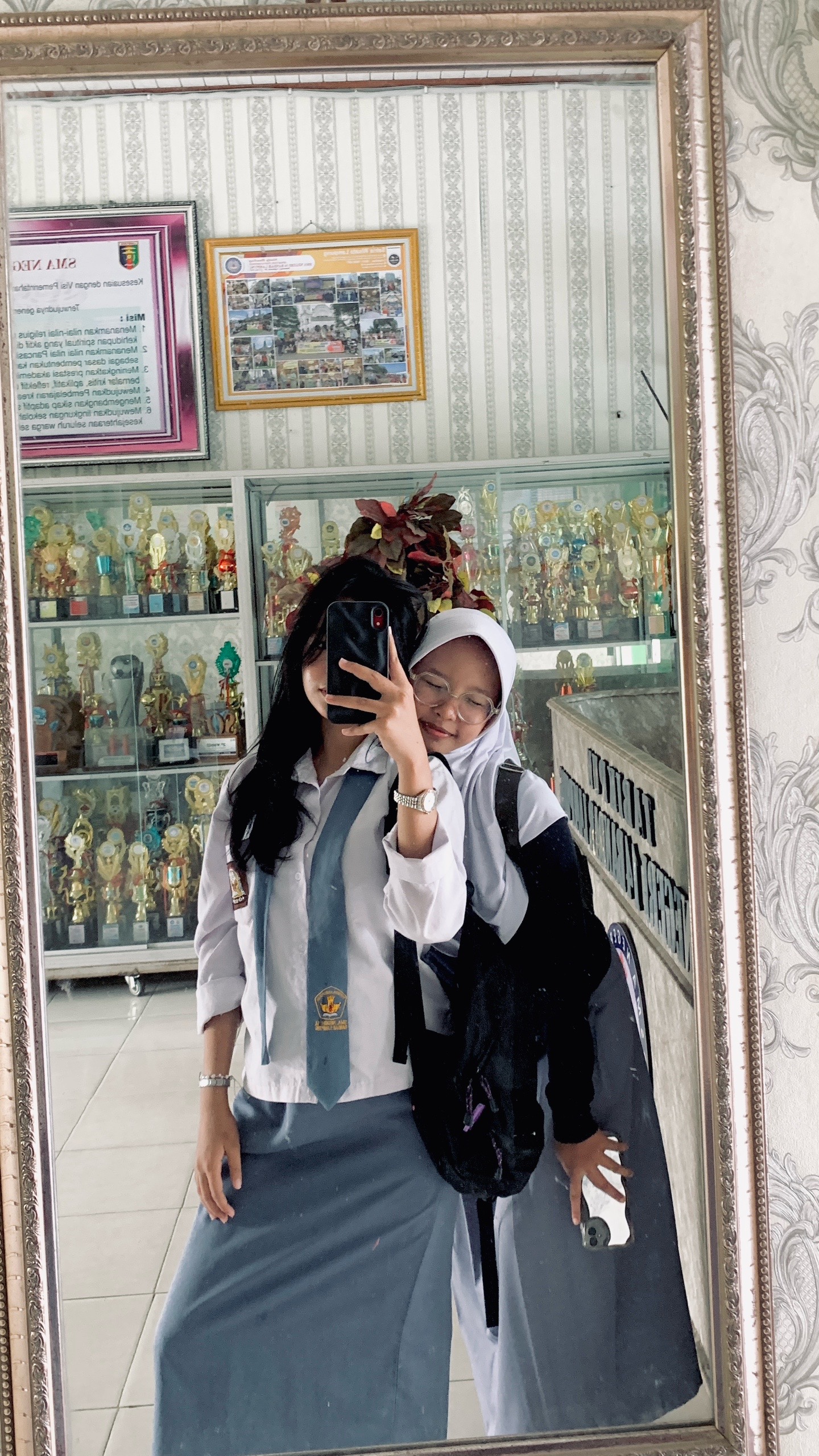 @elsaa..