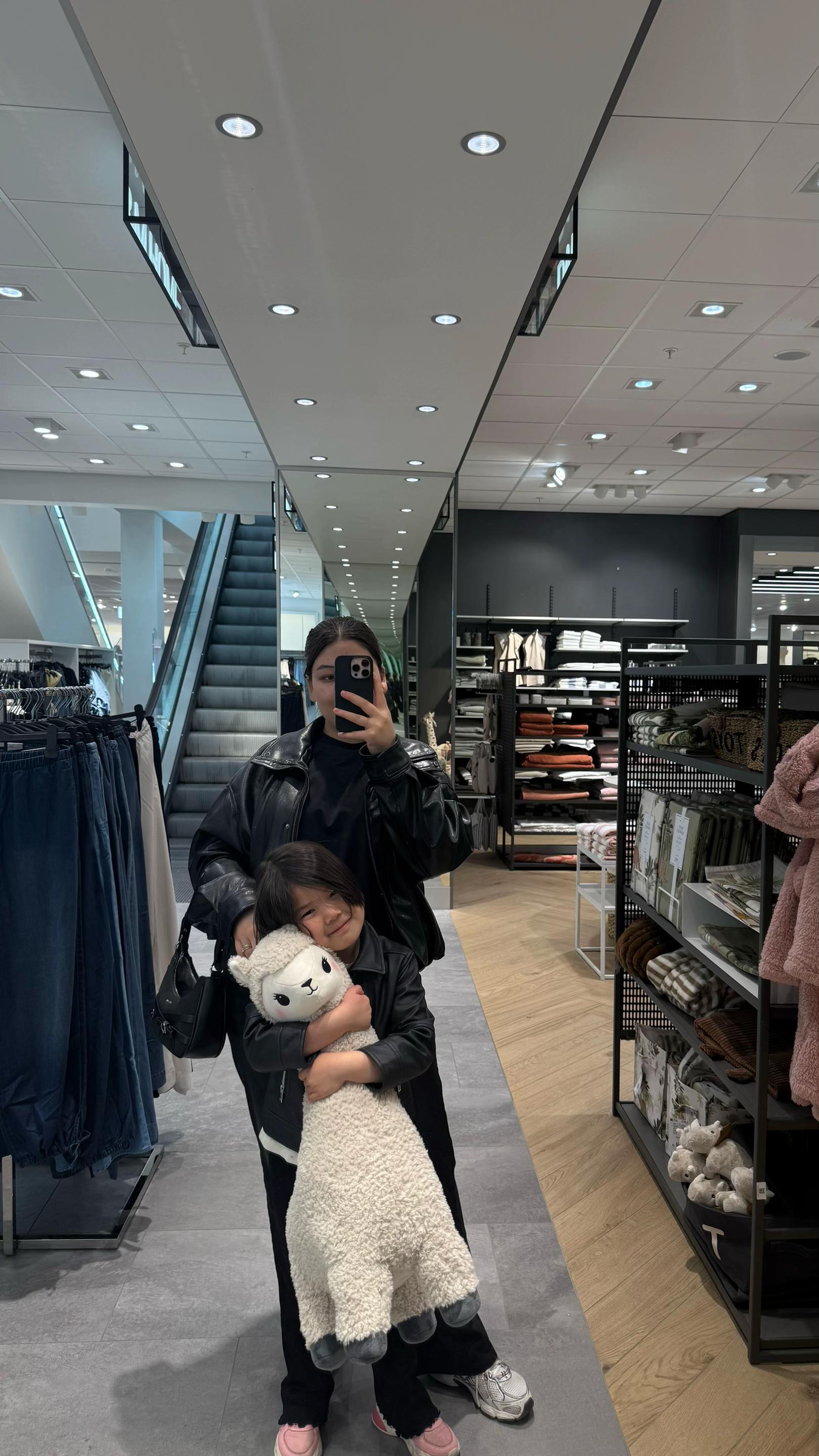 @ꜱᴀɴᴀᴍ🫆