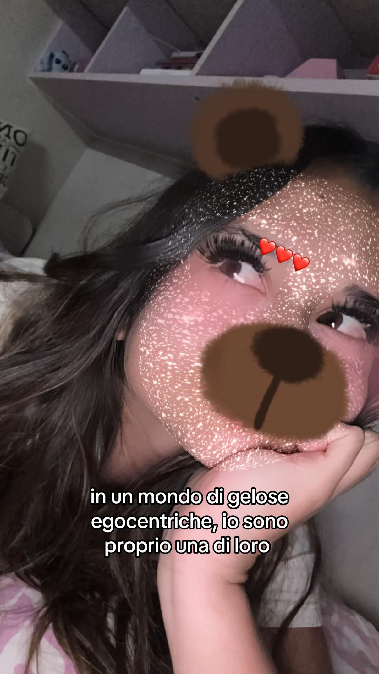 @𝟐𝟐