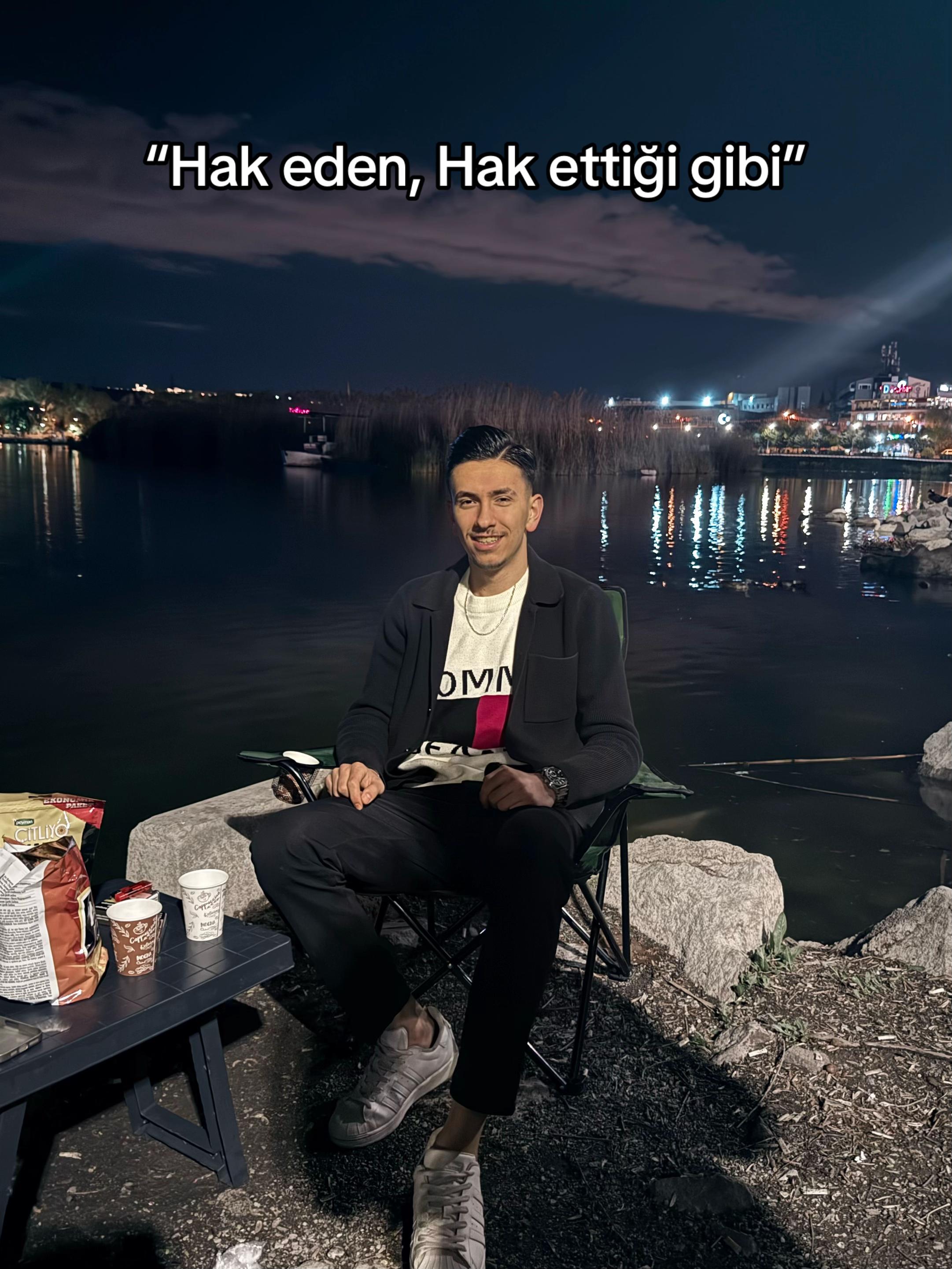 @𝐸.𝒦