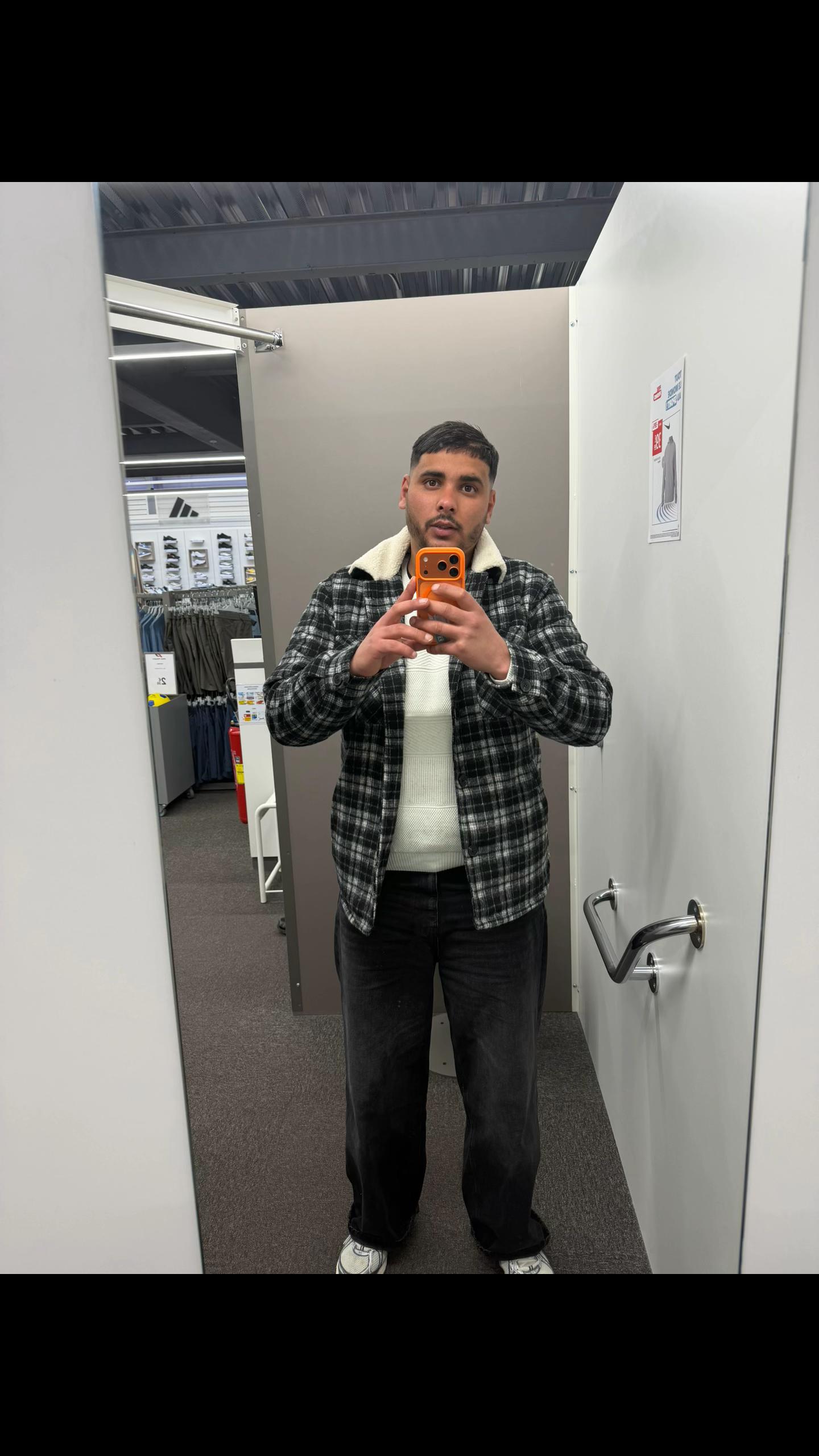 @colombo44600