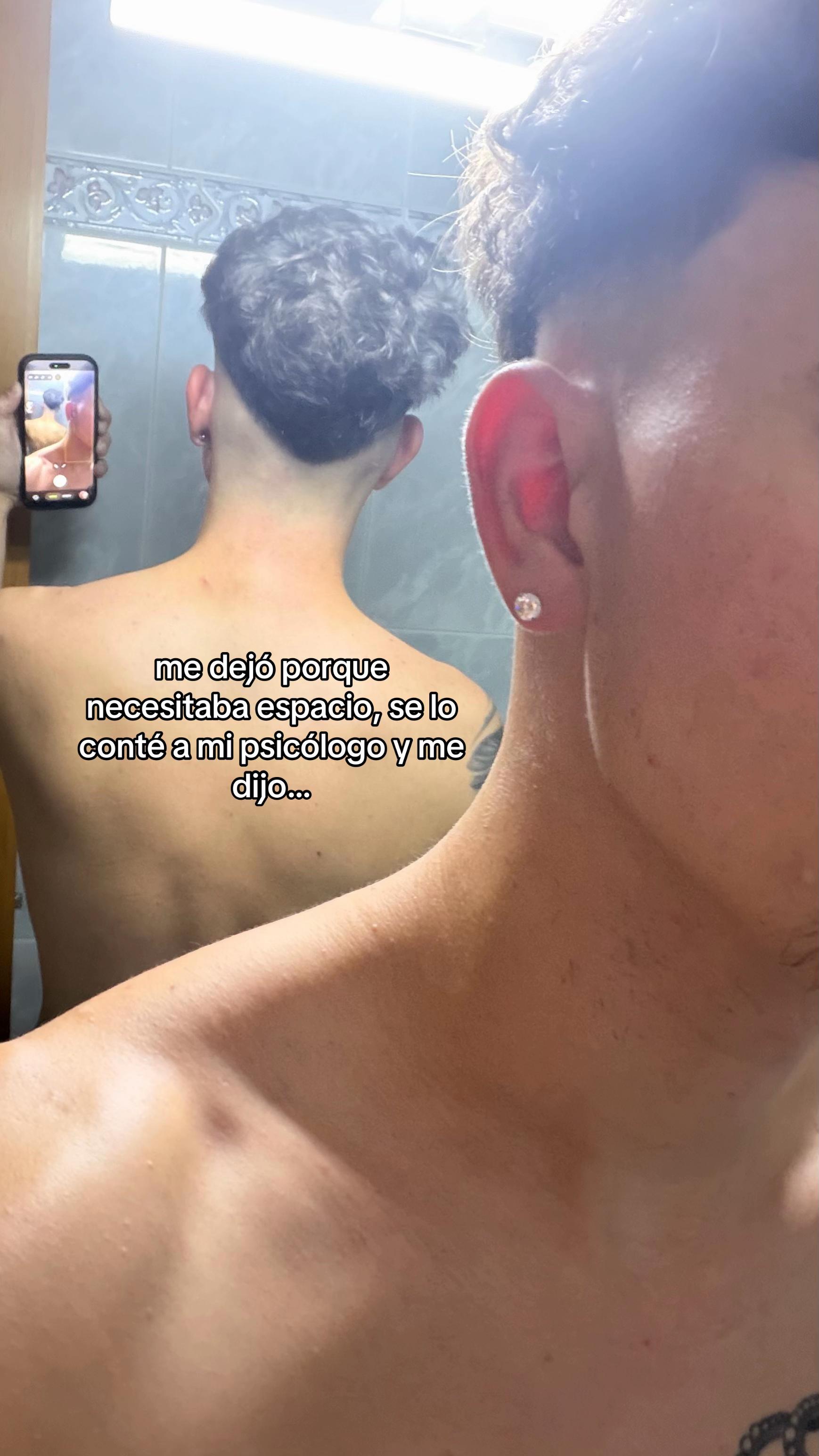 @👤