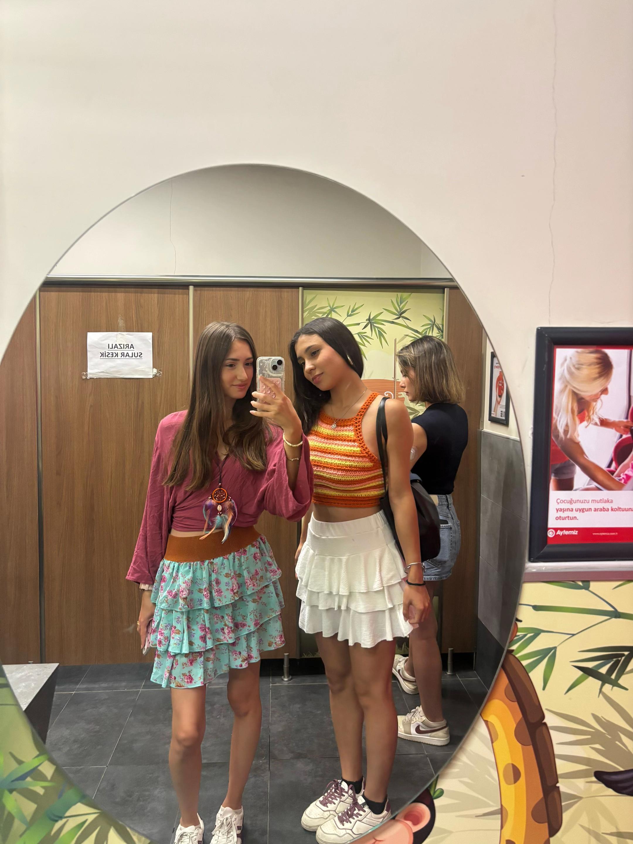 @Şehrinaz