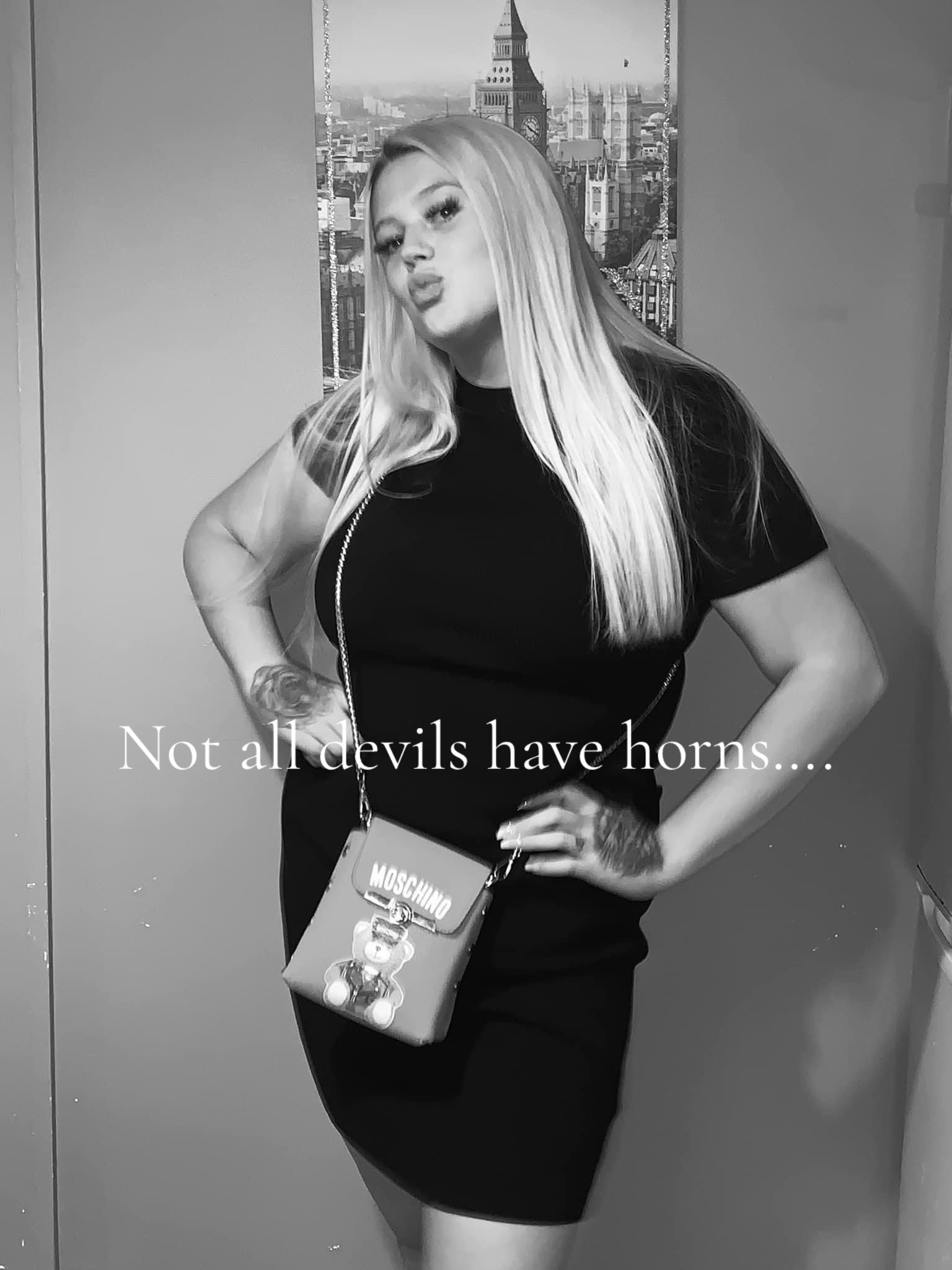 @Blondeyyxox