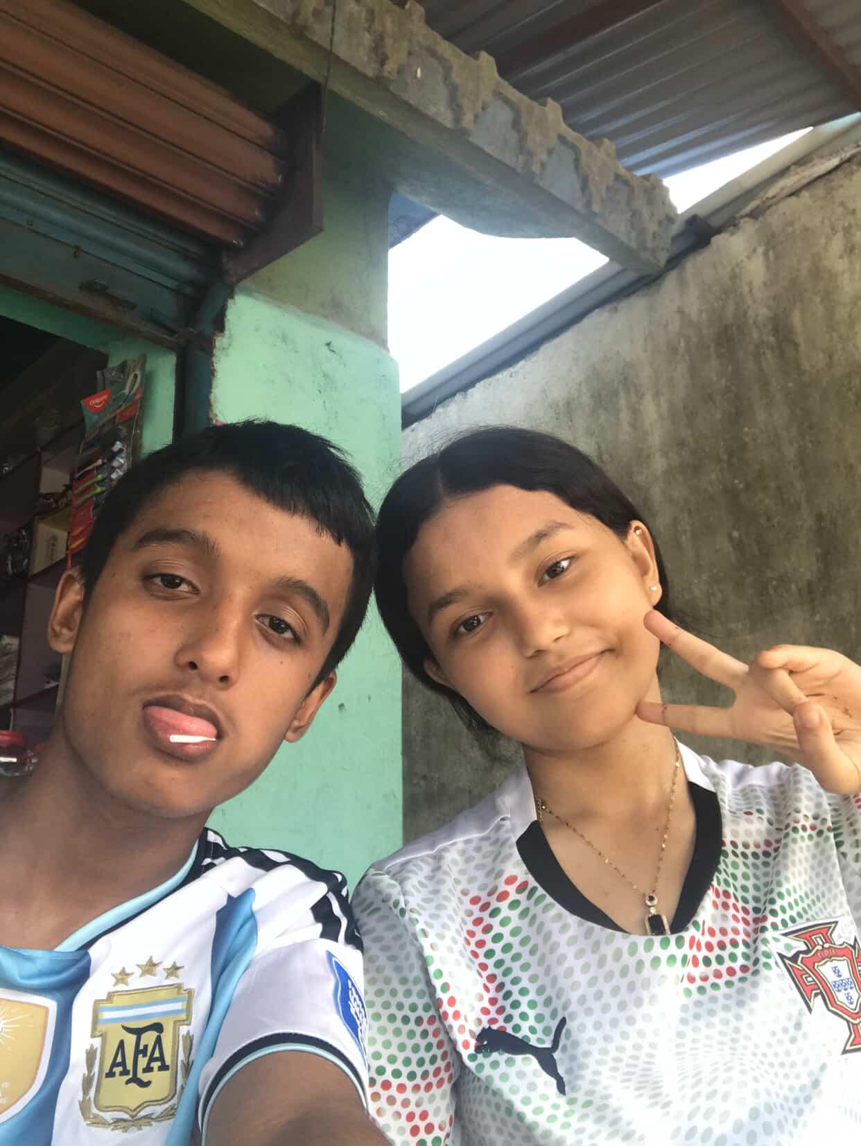 @R🫂