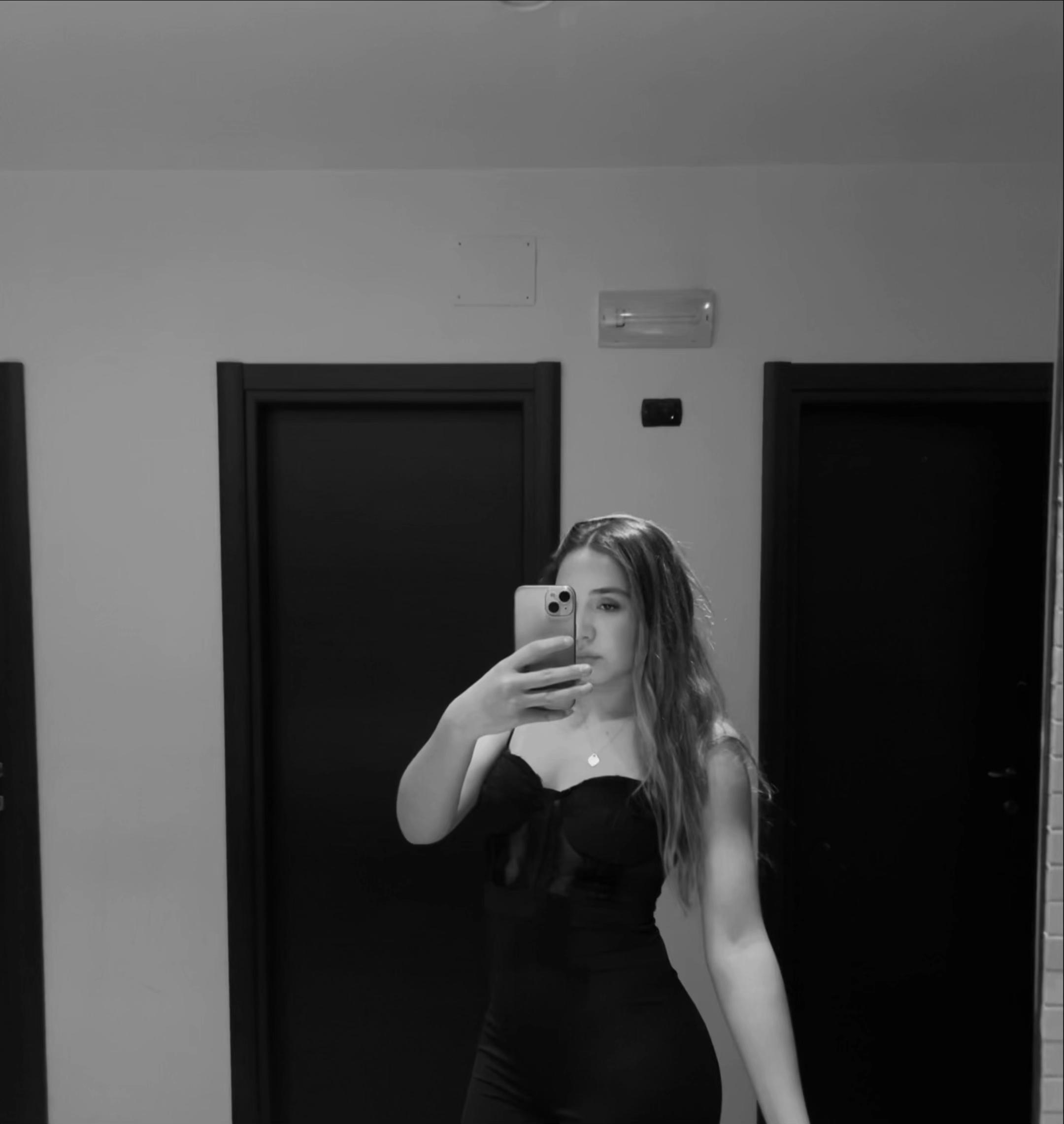 @𝒮.