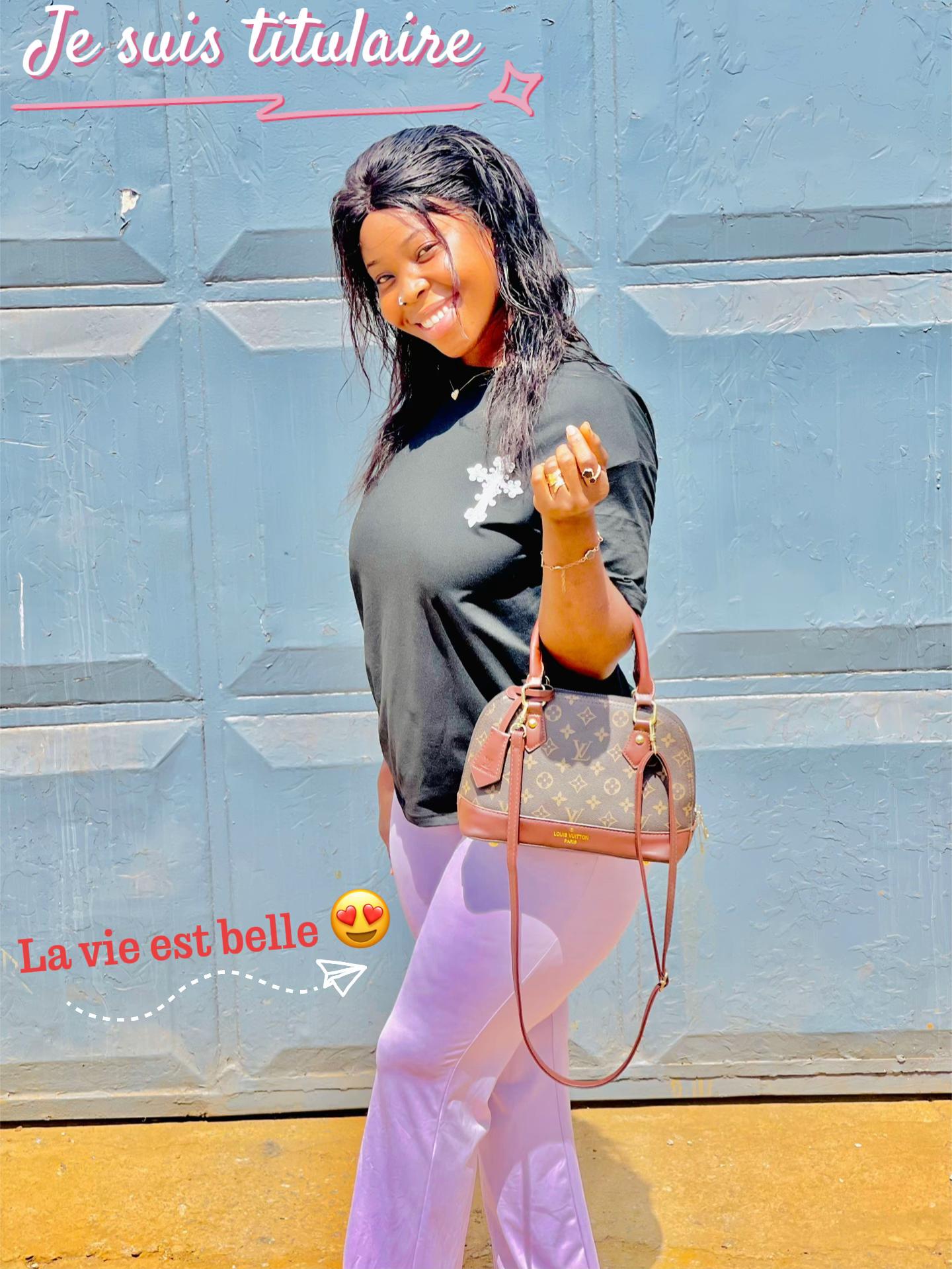 @@La bombe 💣 d’ananas 💋