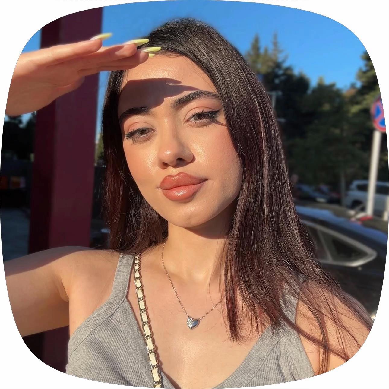 @Emine ✭