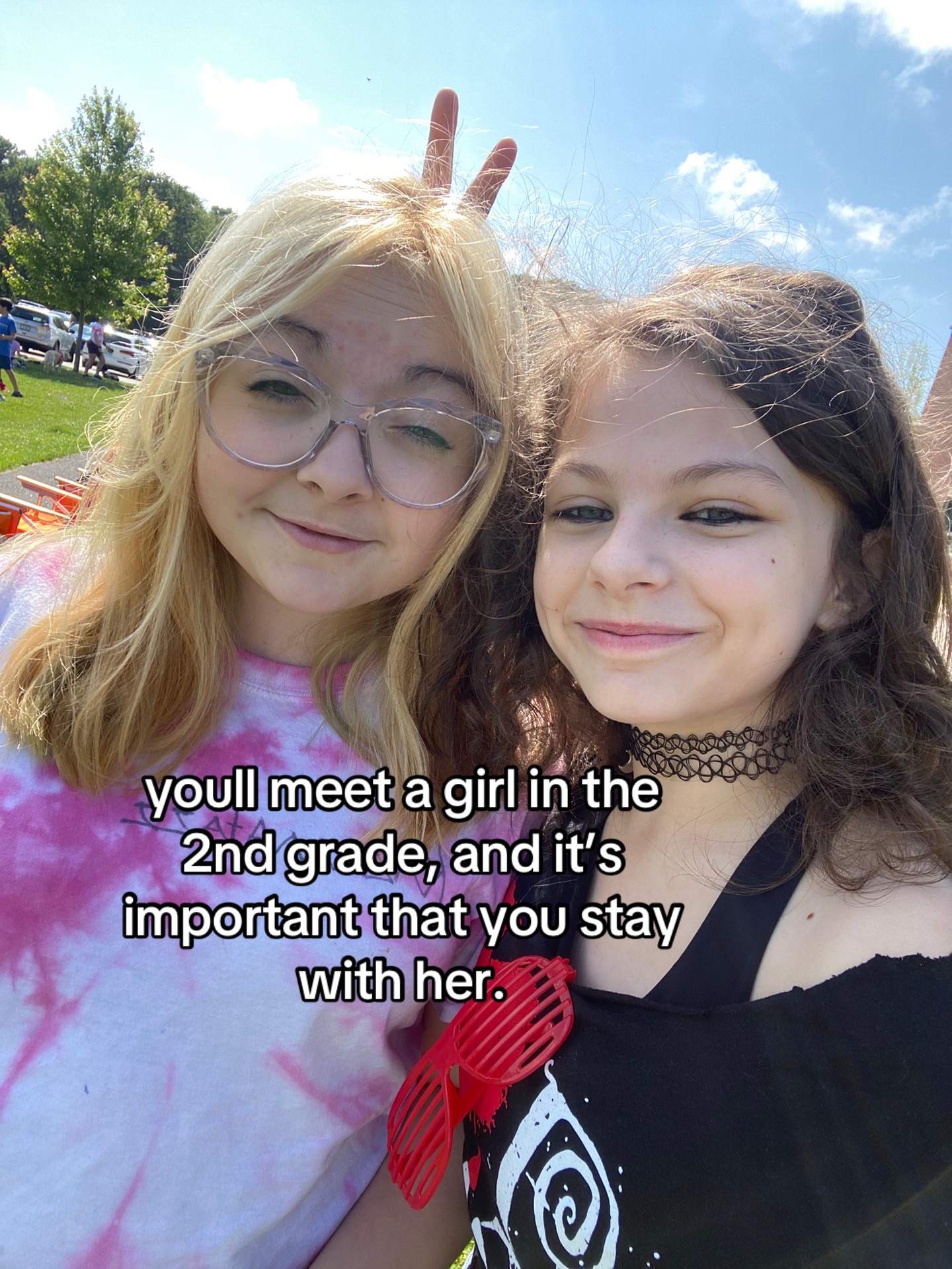 @￴