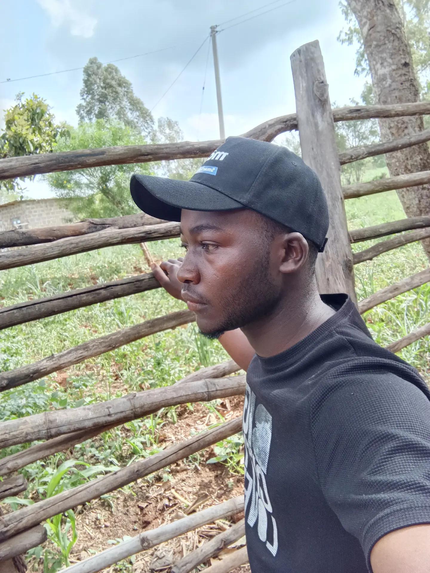 @WAWERU SIMON