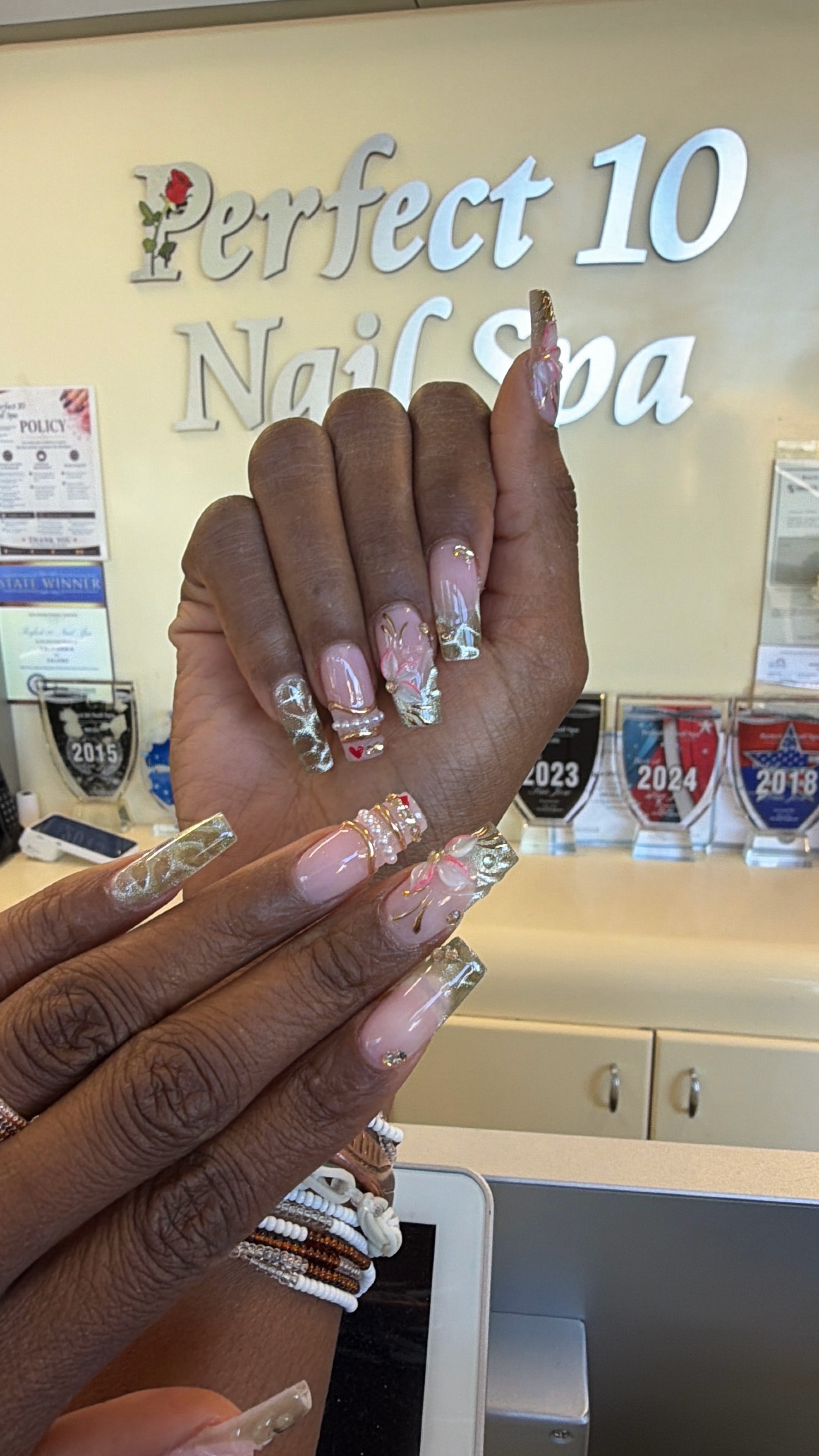 @Perfect10Nailspa