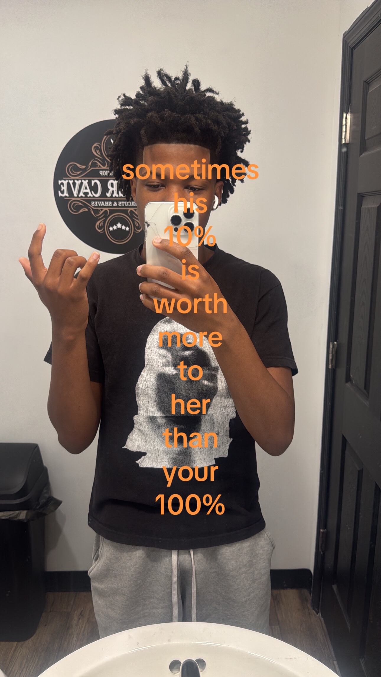 @️
