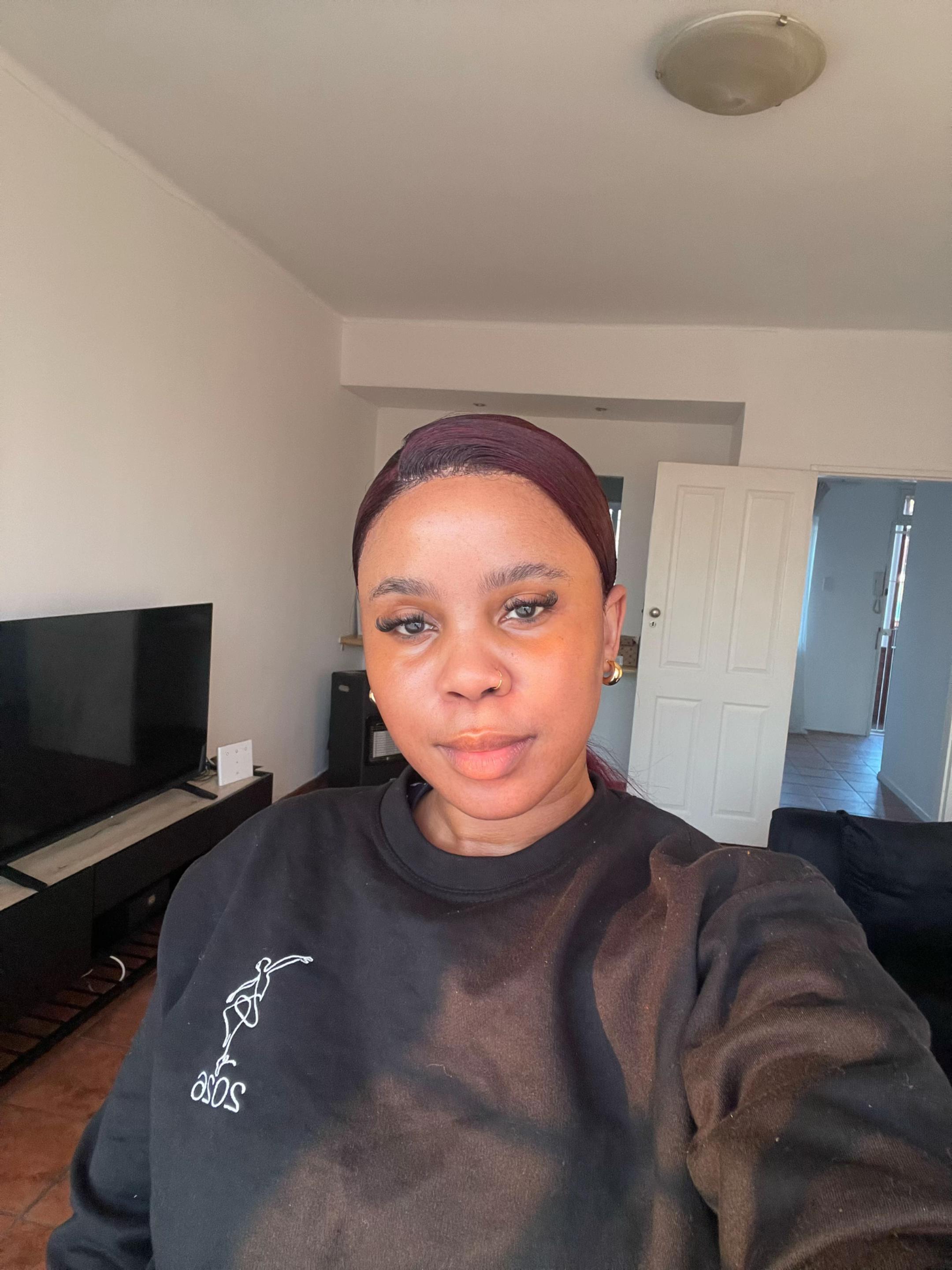 @Nandile | UGC| Teacher| Mua❤️