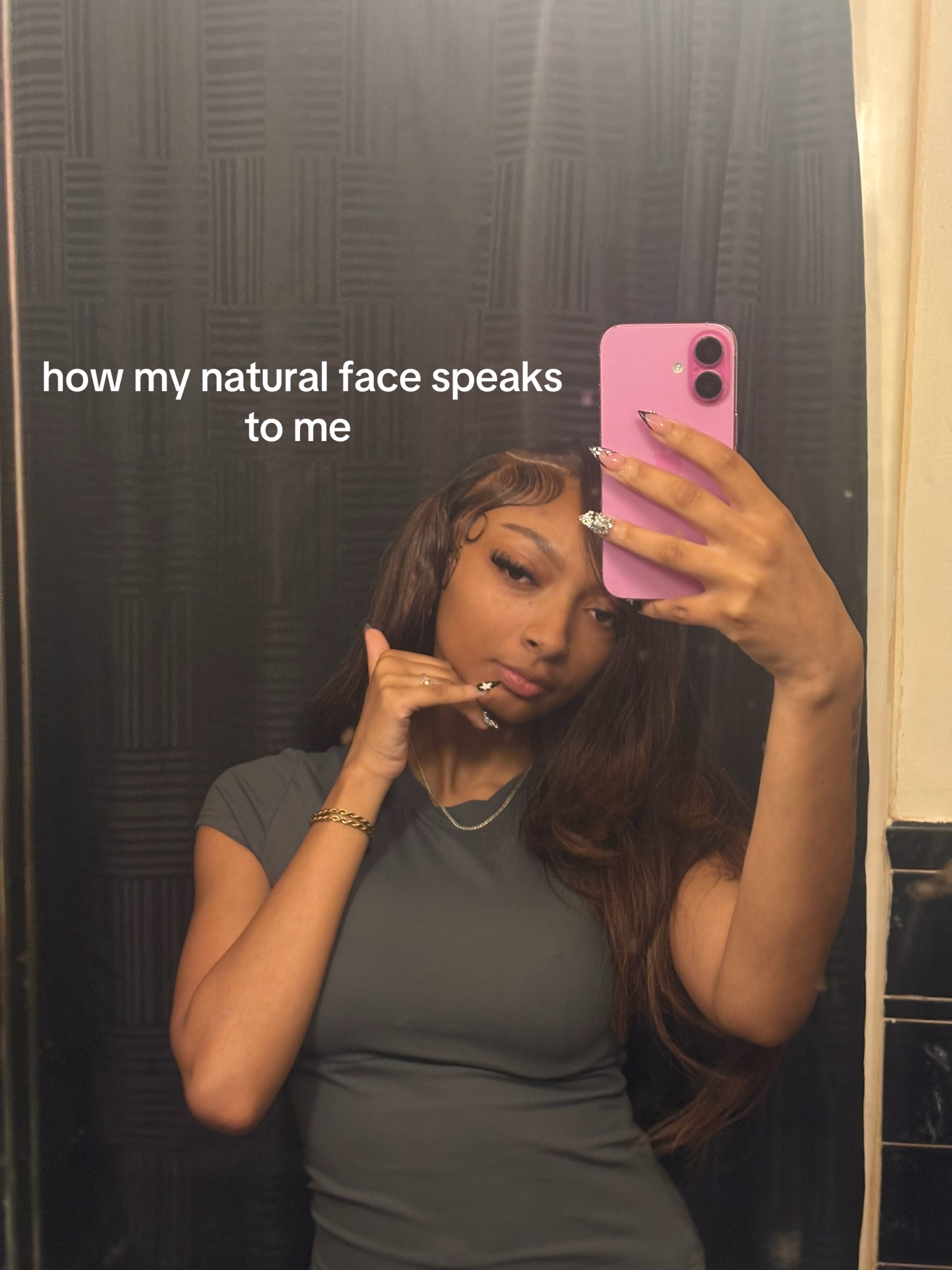@️