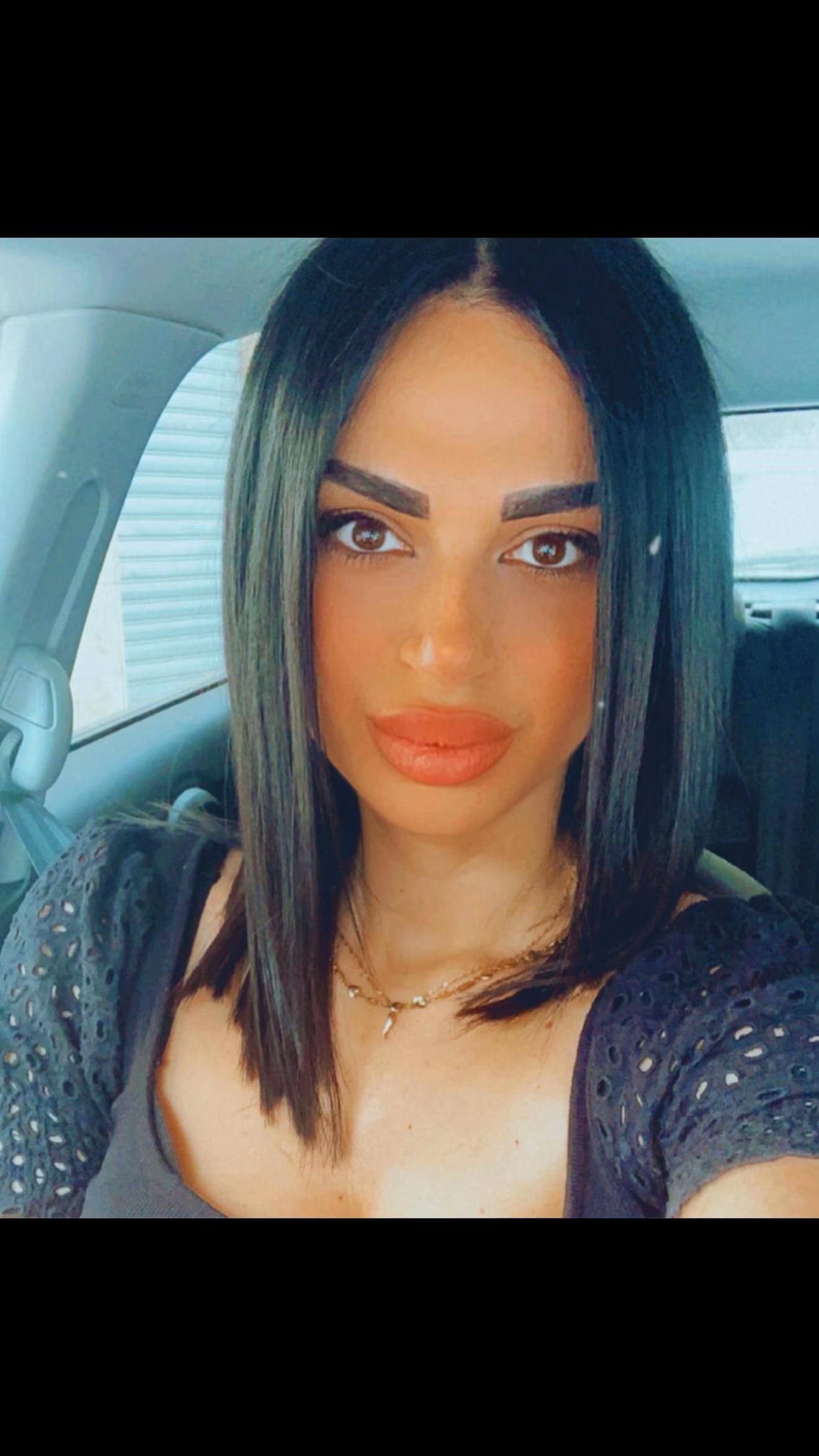 @🩷👑𝑳𝑨 𝑫𝑶𝑳𝑳𝒀👑🩷