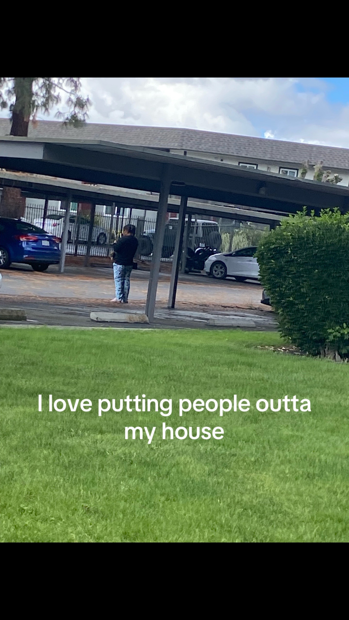 @Ihateheuxs🤣