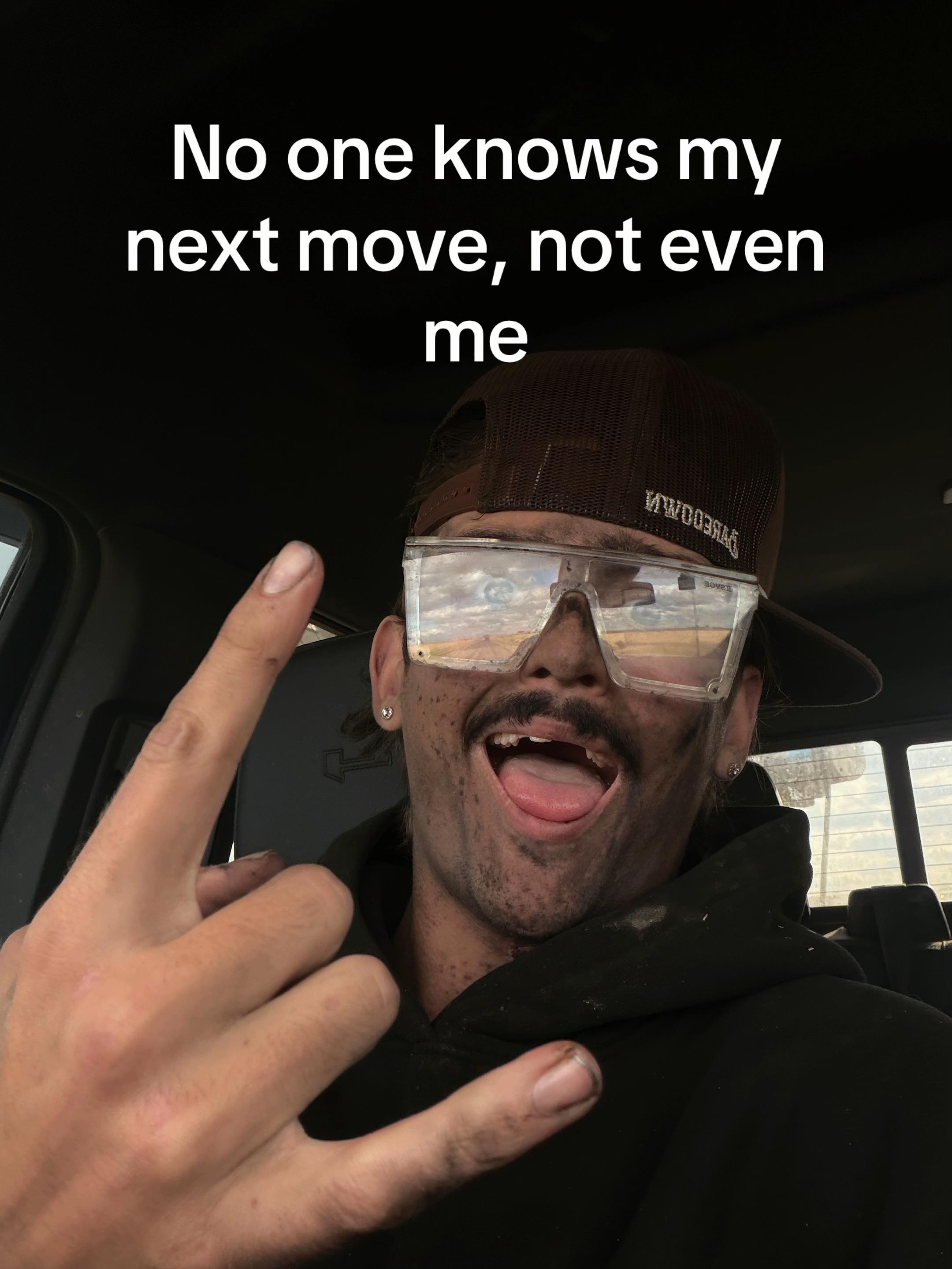@𝓐𝔂𝓭𝓮𝓷 👑