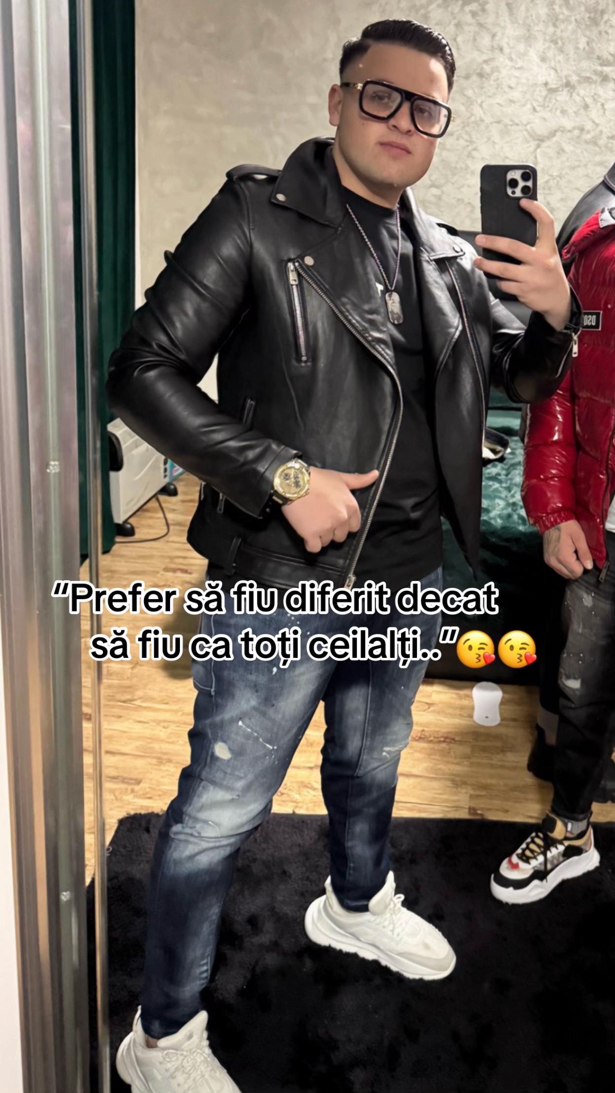 @Manu🎯