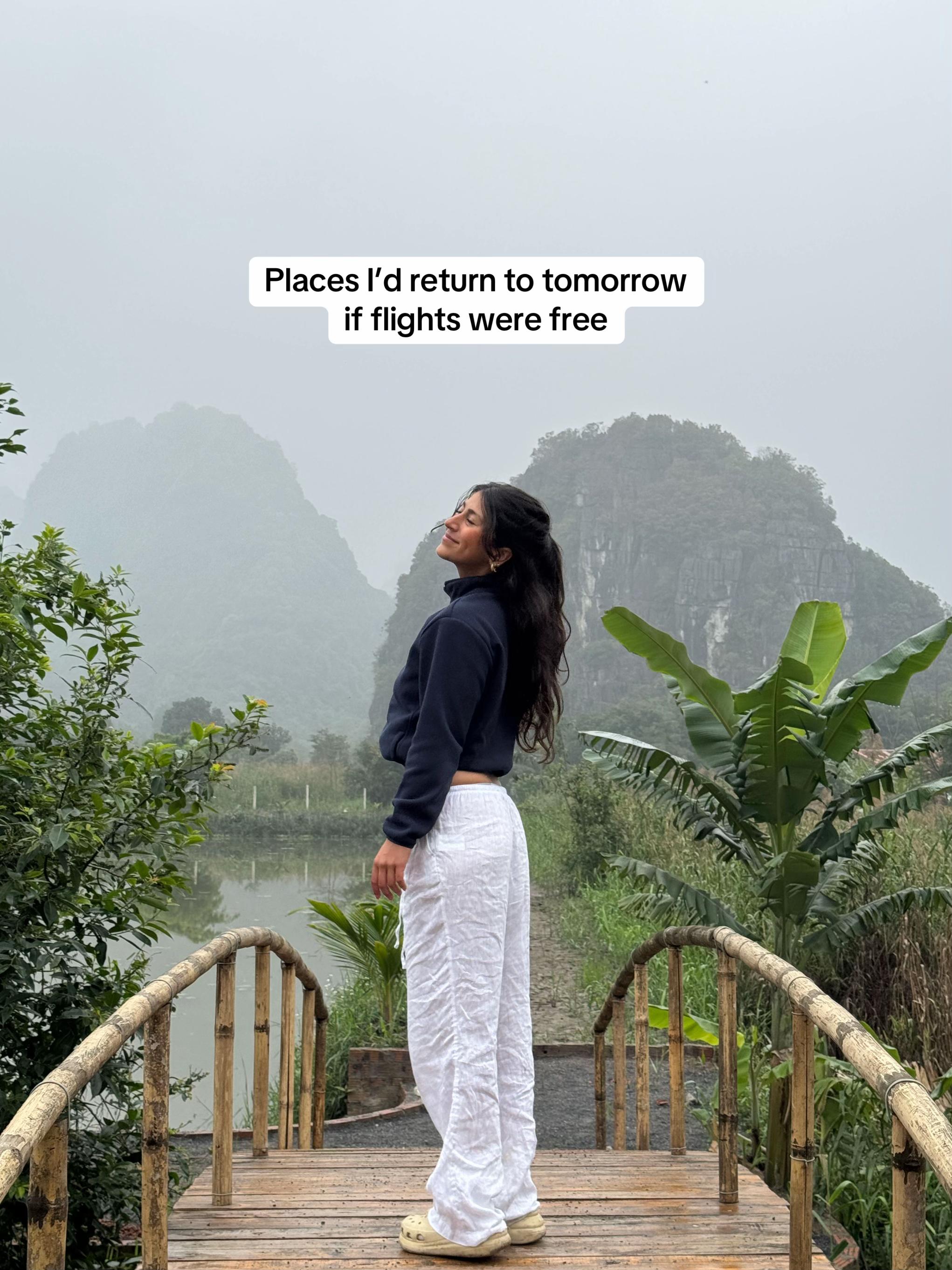 @monica 🐚 | travel