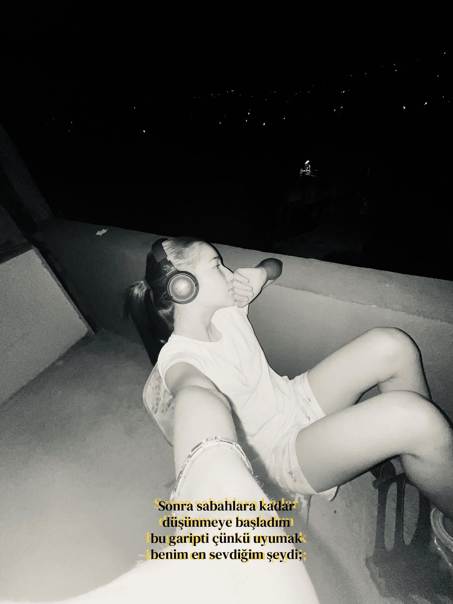 @𝓐𝓭𝓪