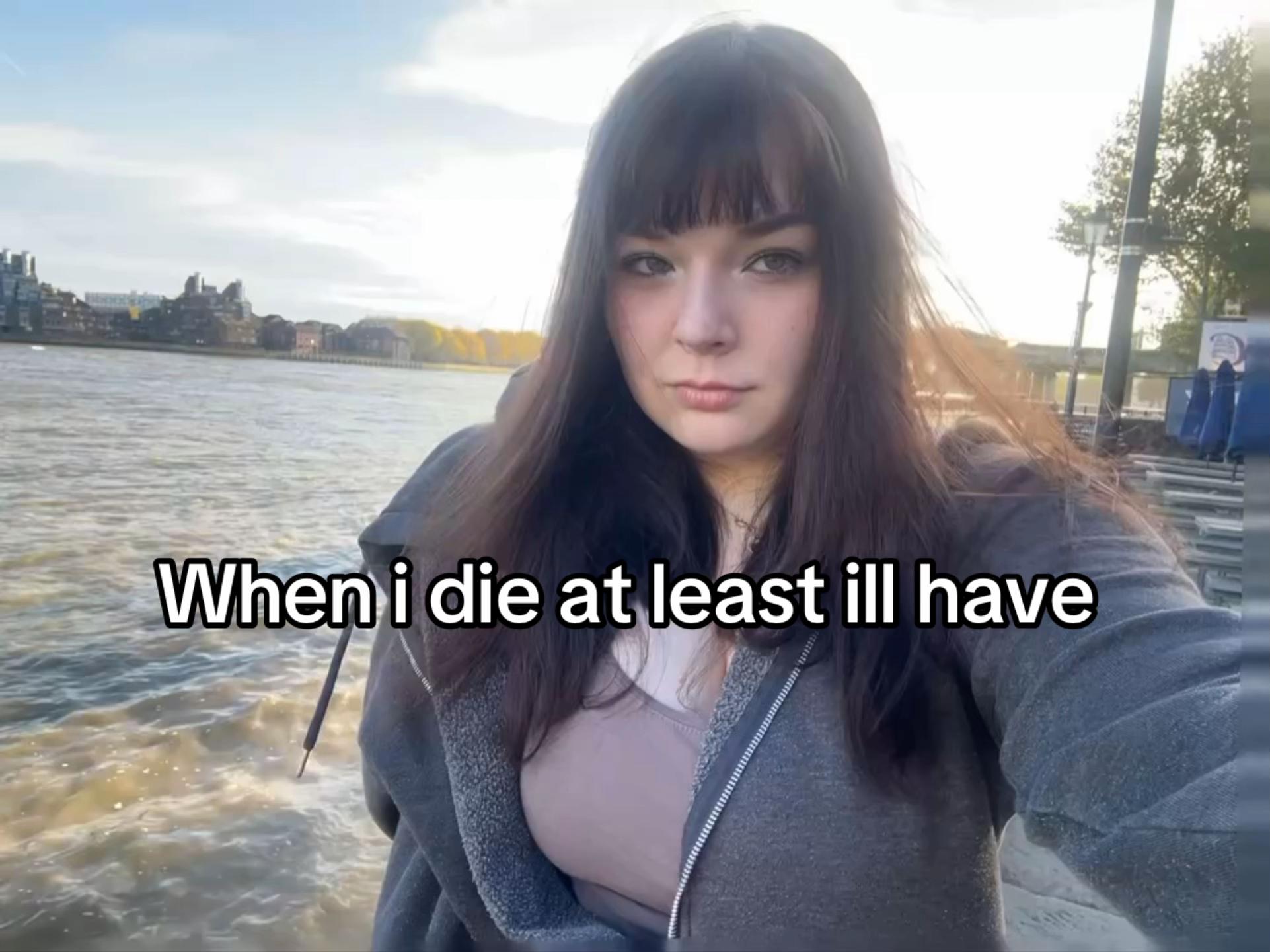 @emshuh_