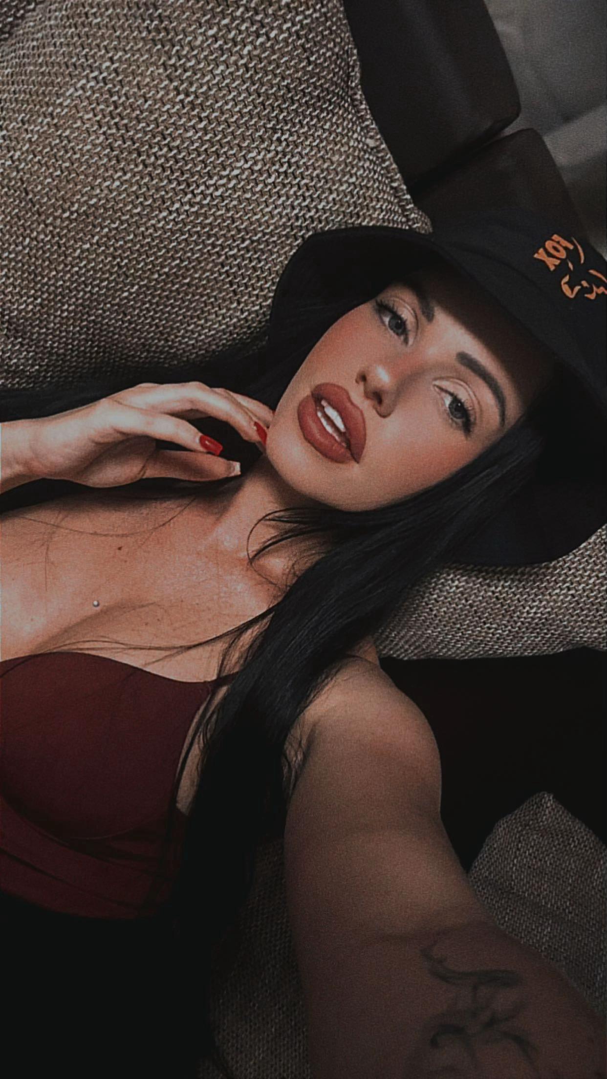 @Honeybunny