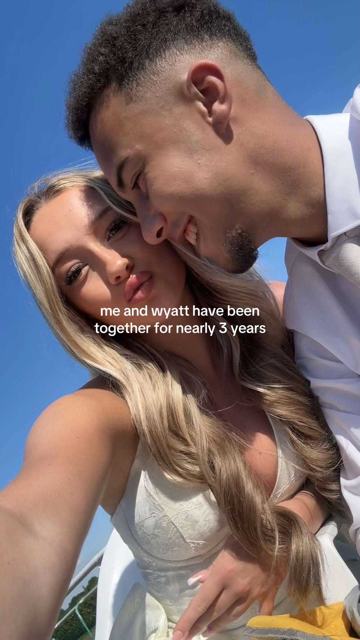 @livhowellll