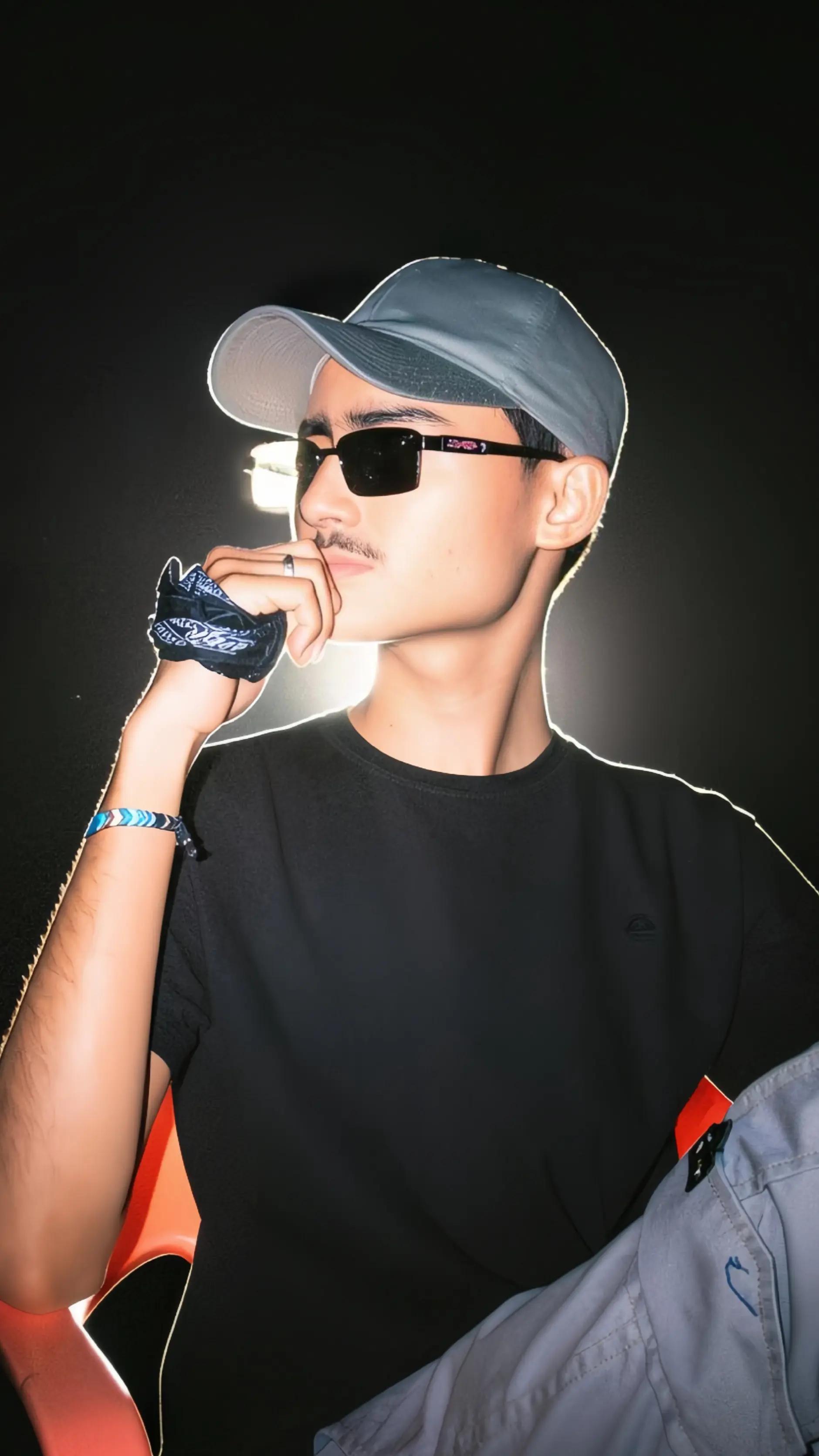@𝙞𝙩𝙭 𝙢𝙚 𝙛𝙖𝙧𝙝𝙖𝙣⚜️