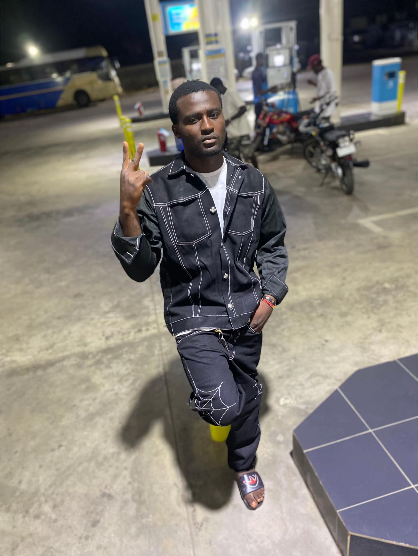 @Night Man☠️💀