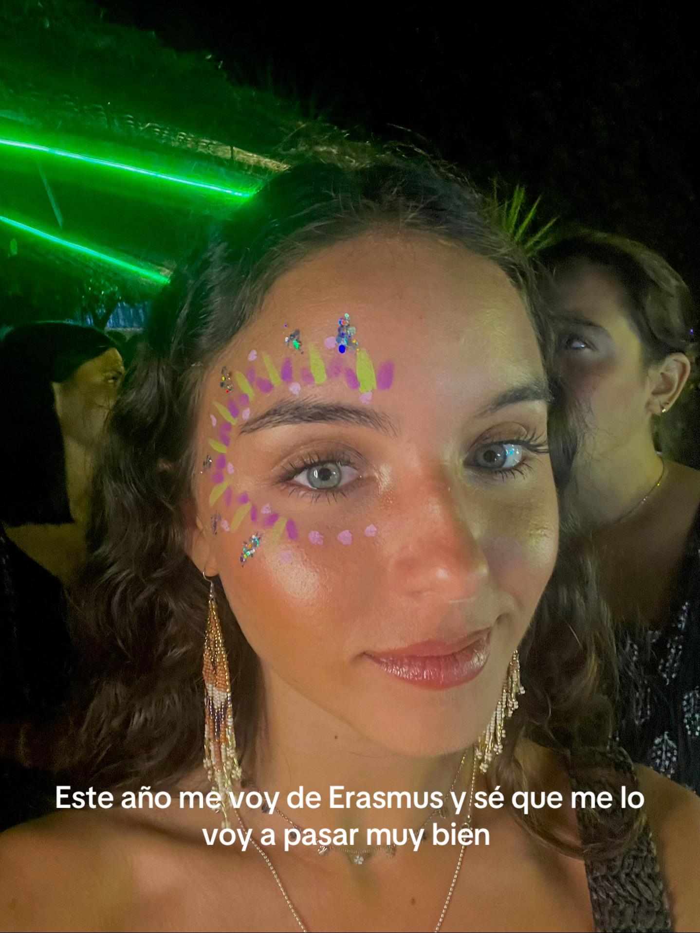 @Lolaa