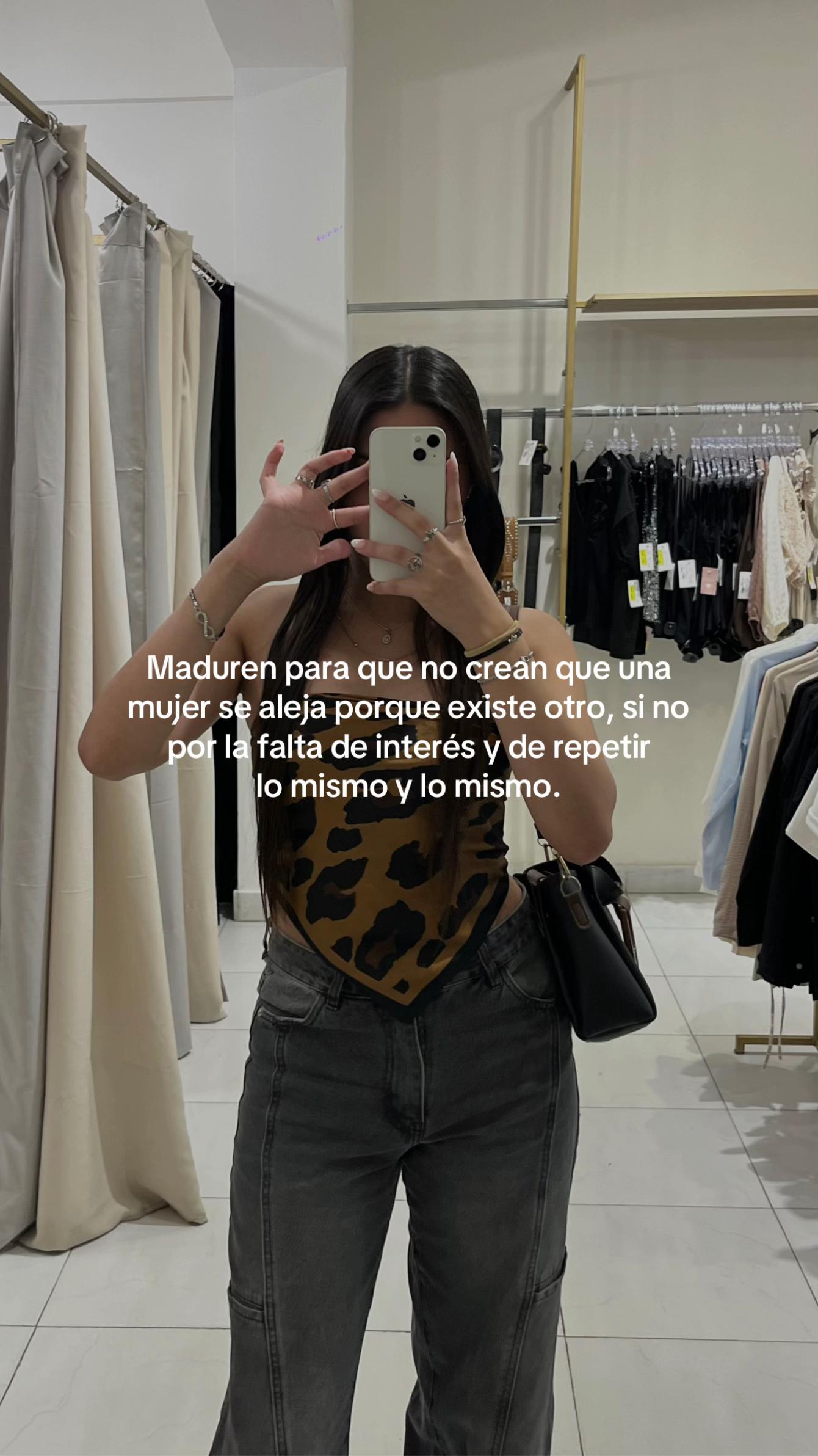 @L de Leonina