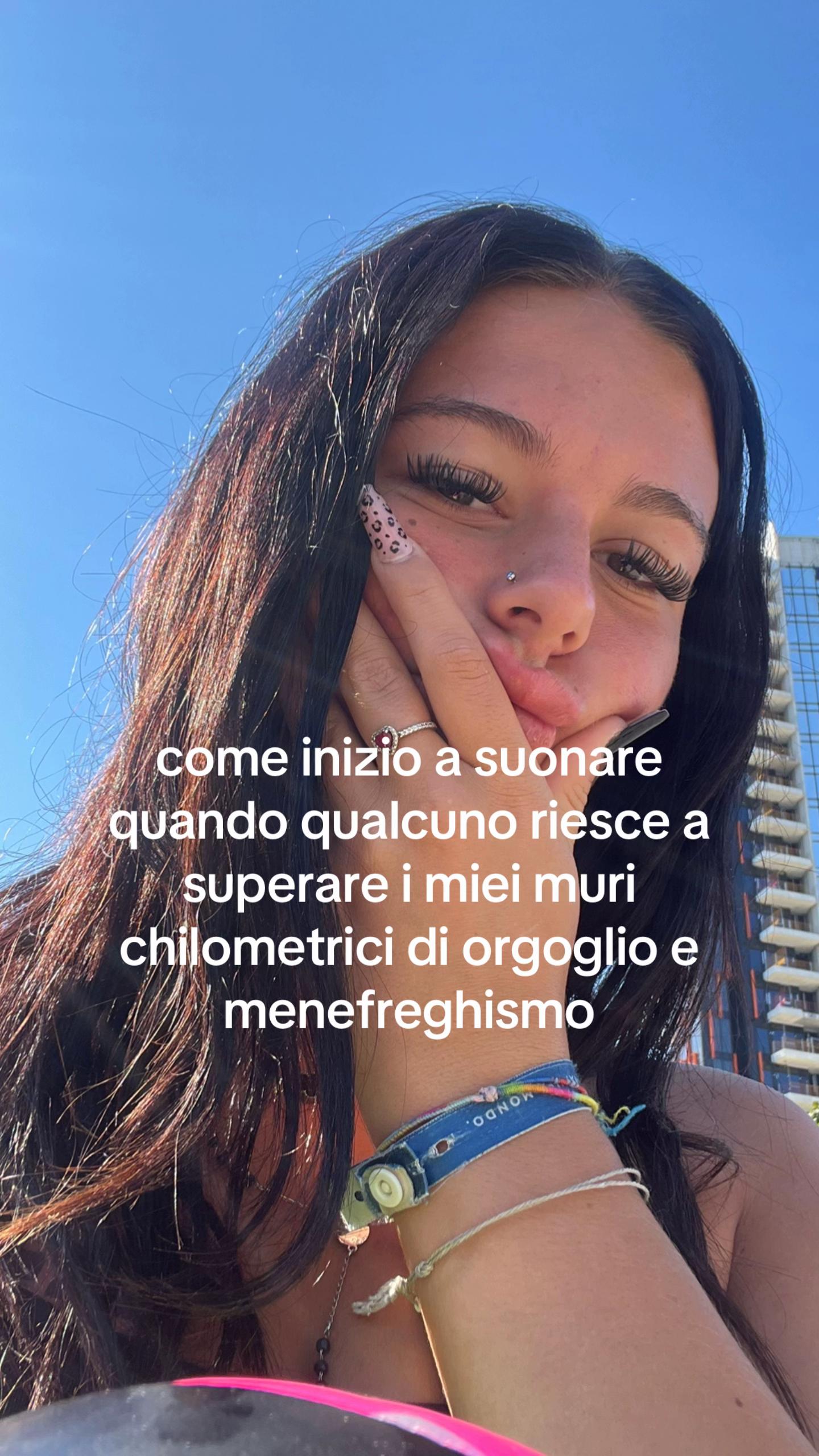 @🐊💋