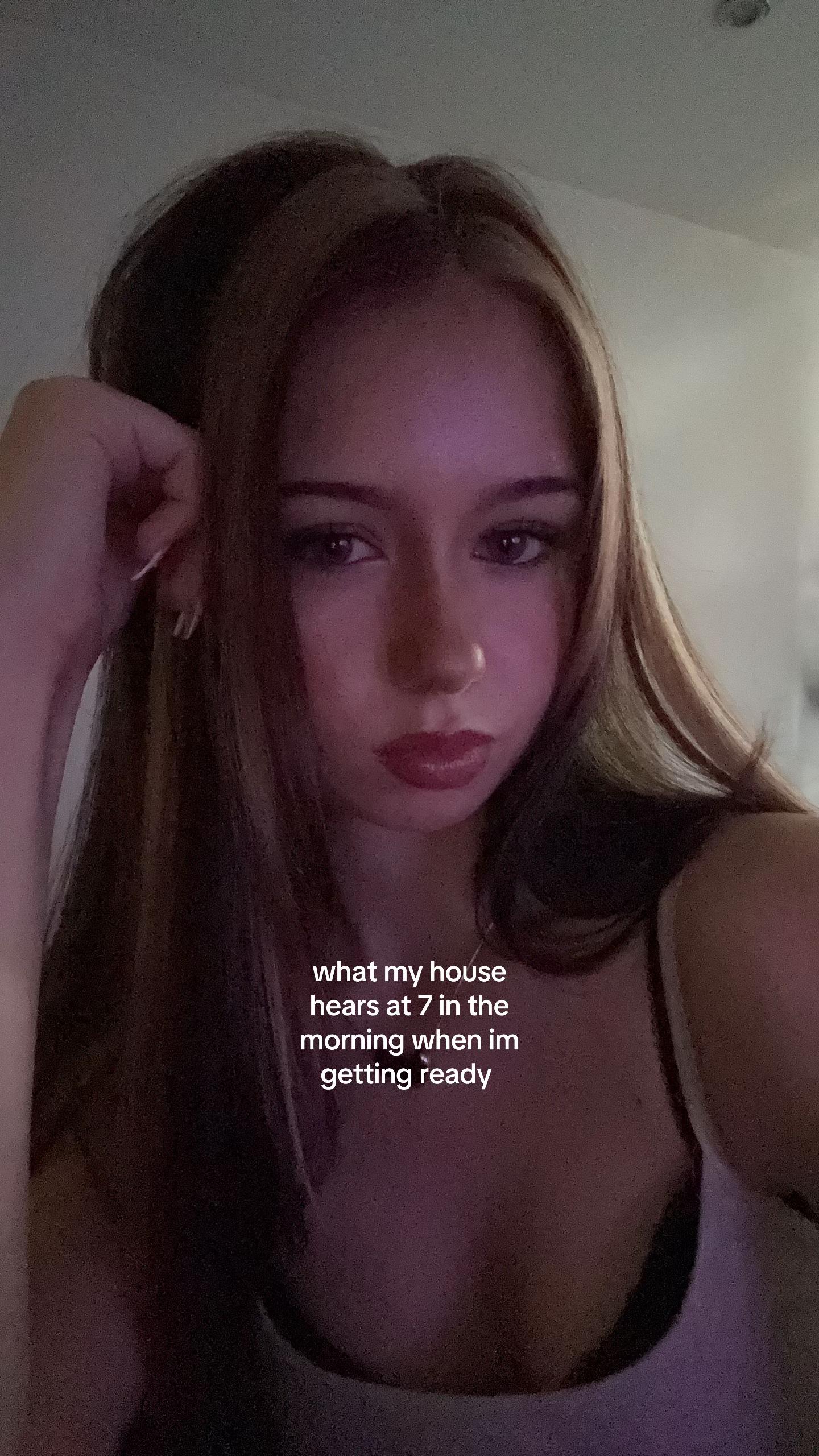 @𑣲𝄞lolarae