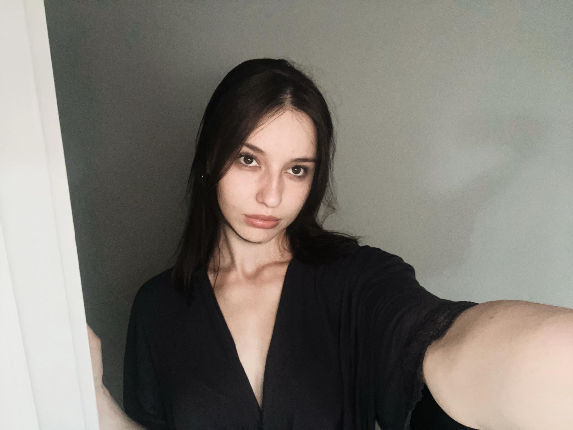 @ellalouiseclark