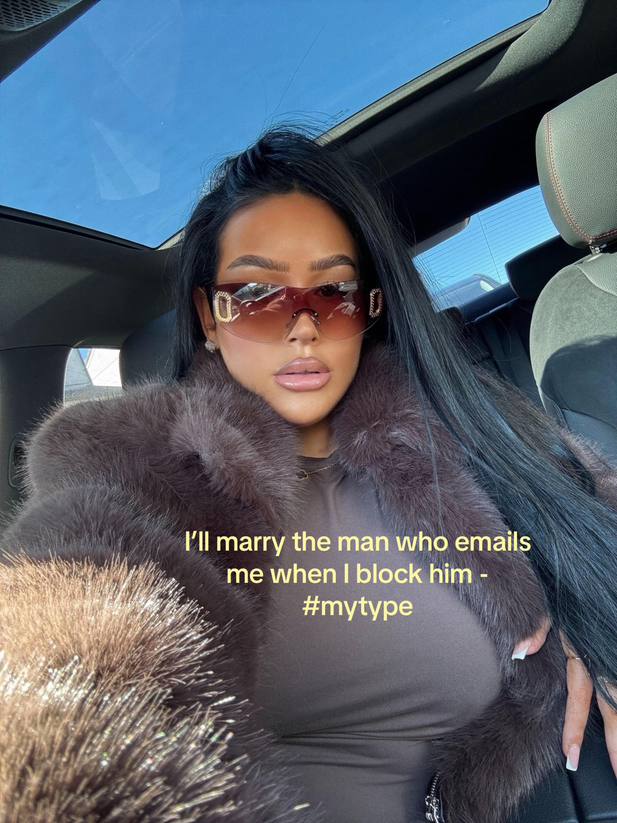 @Chloe