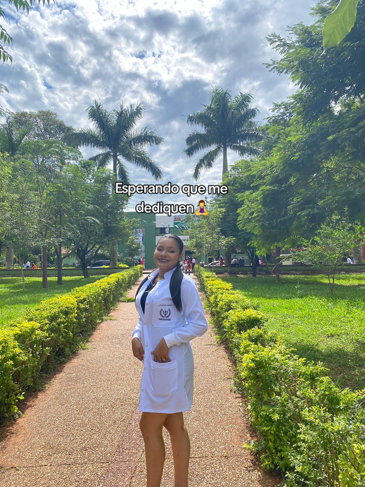 @Julieta🧿
