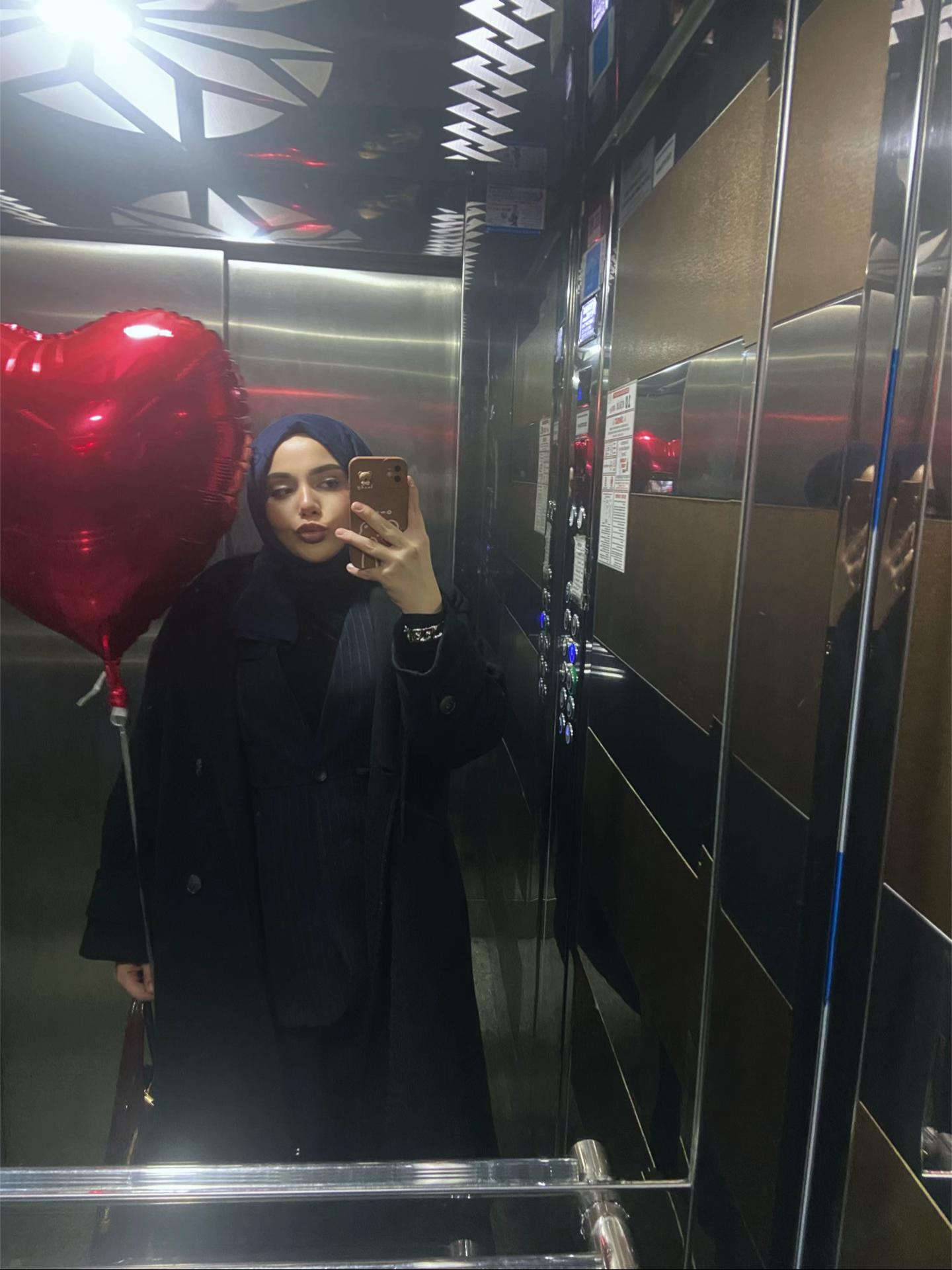 @Zeliş