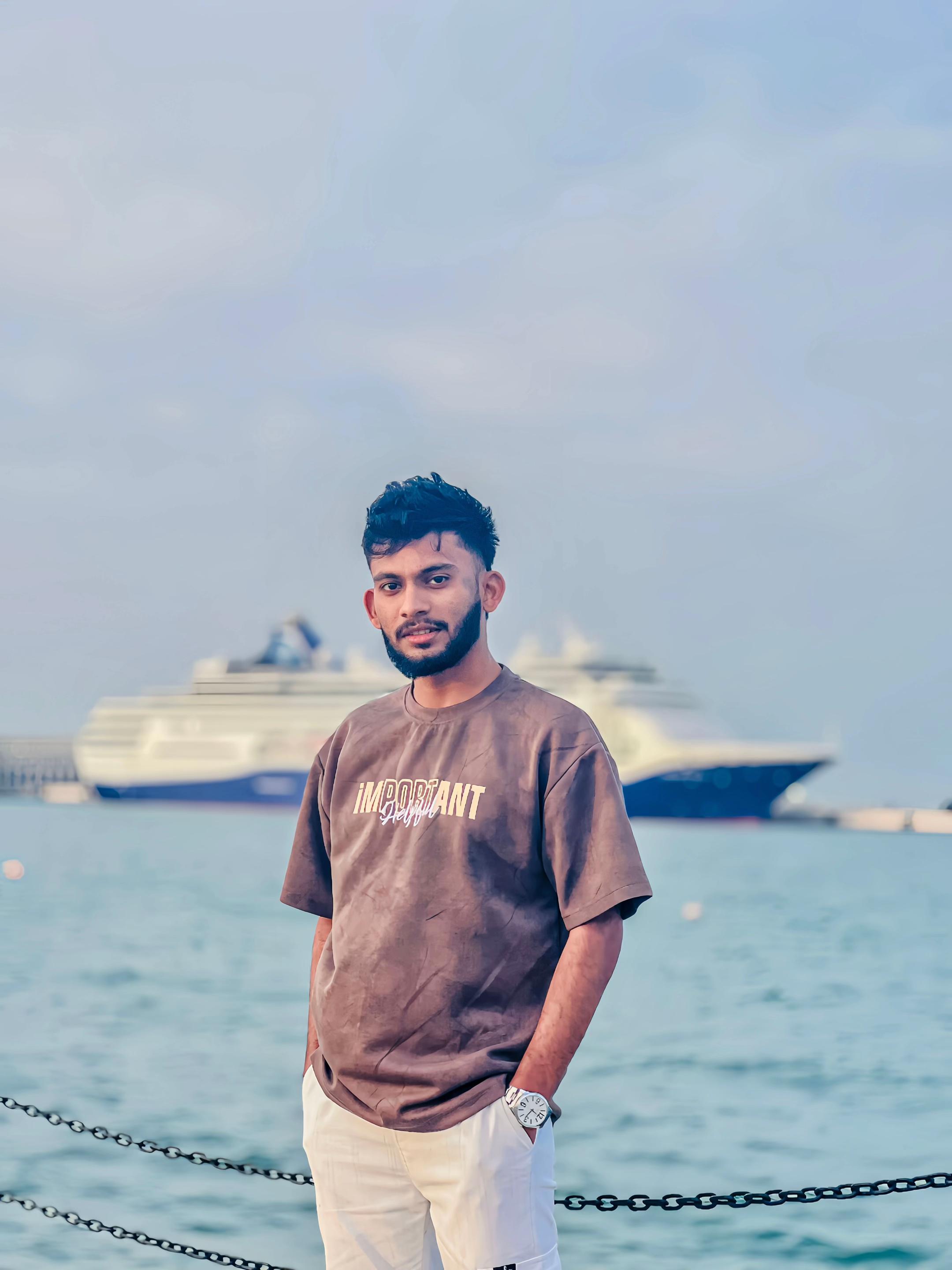 @🕊️『𝗜𝘁𝘇 𝗦𝗮𝗥𝗮𝗮』 🇶🇦