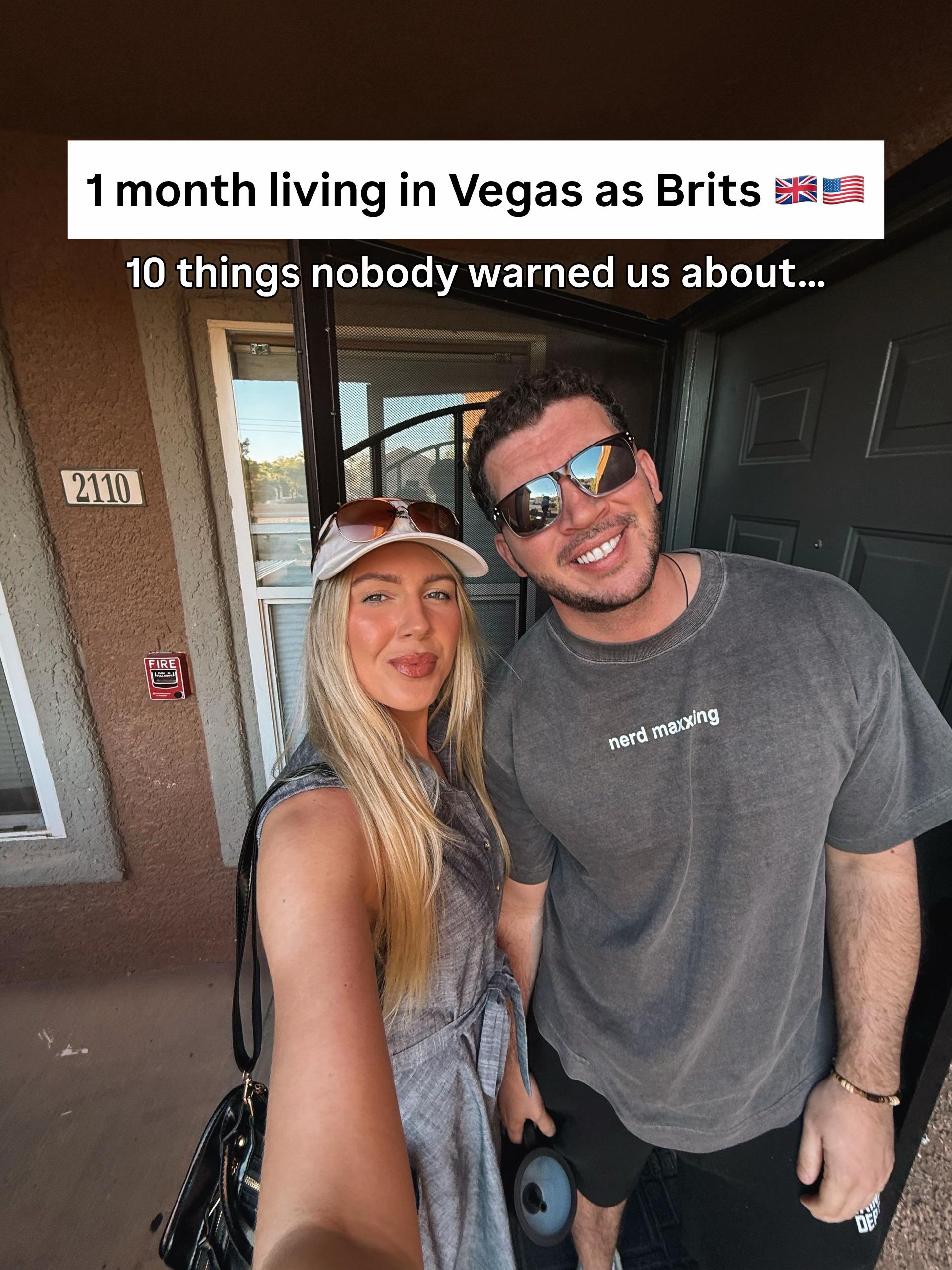 @HollyInVegas 🇬🇧🇺🇸