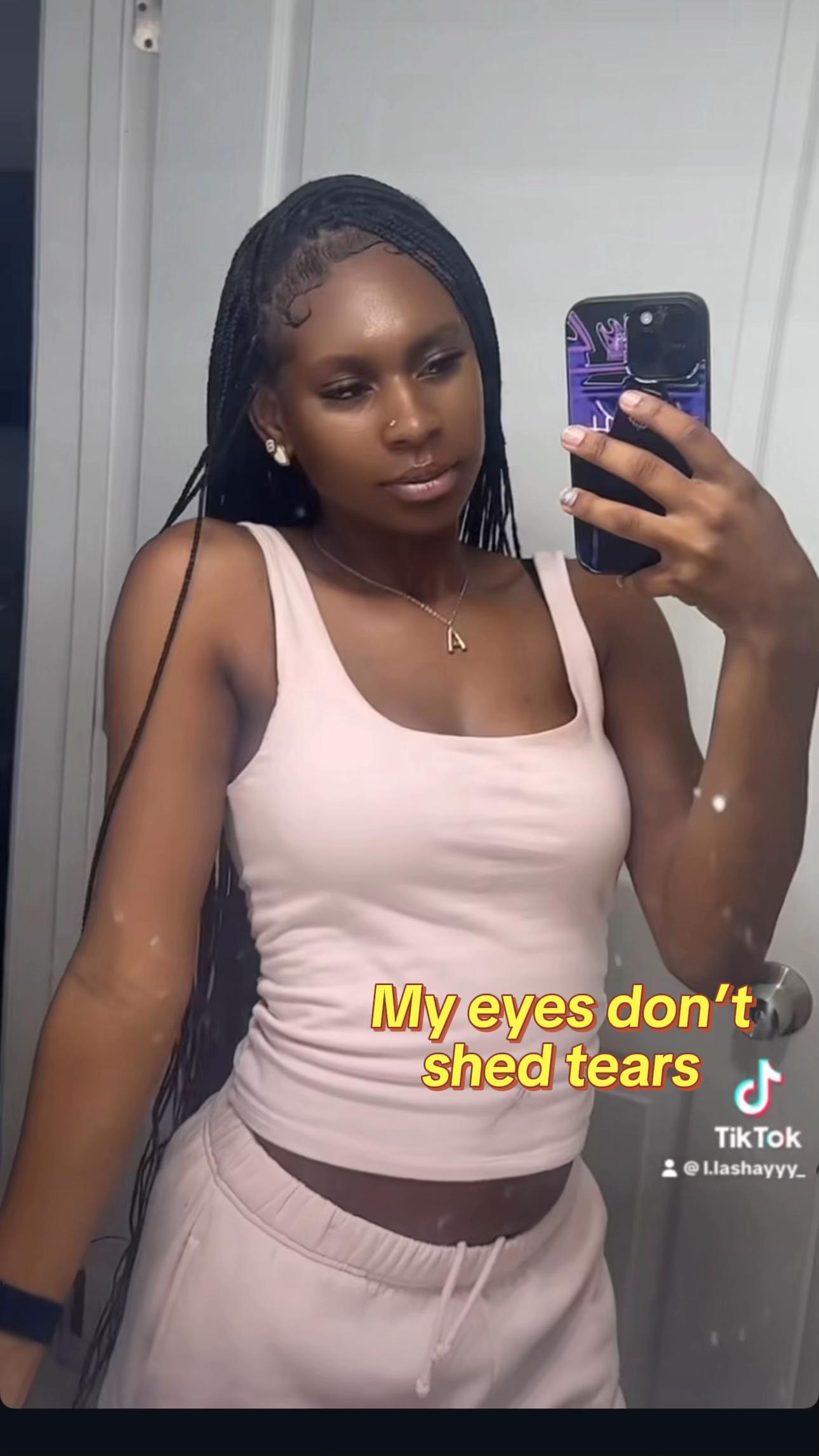 @l.lashayyy_