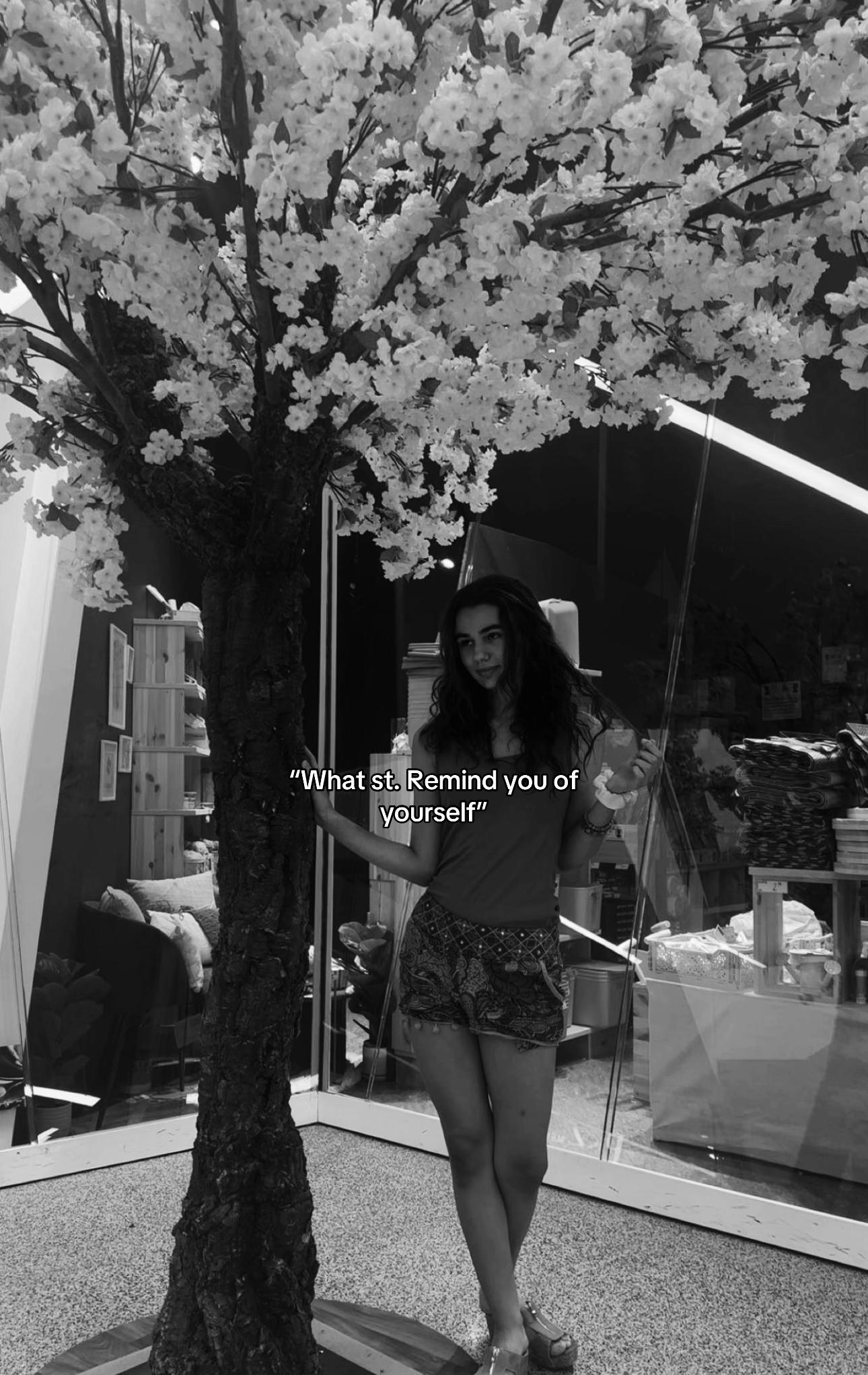 @Flavia ☦︎