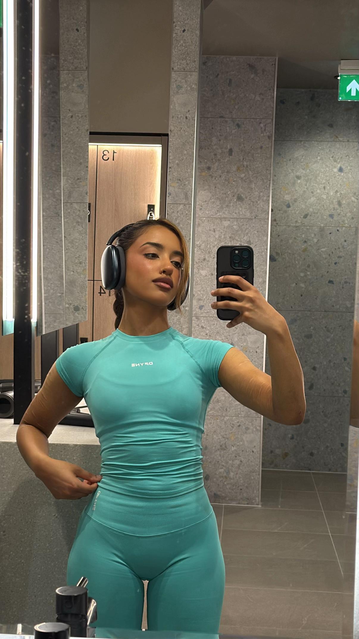 @Lina