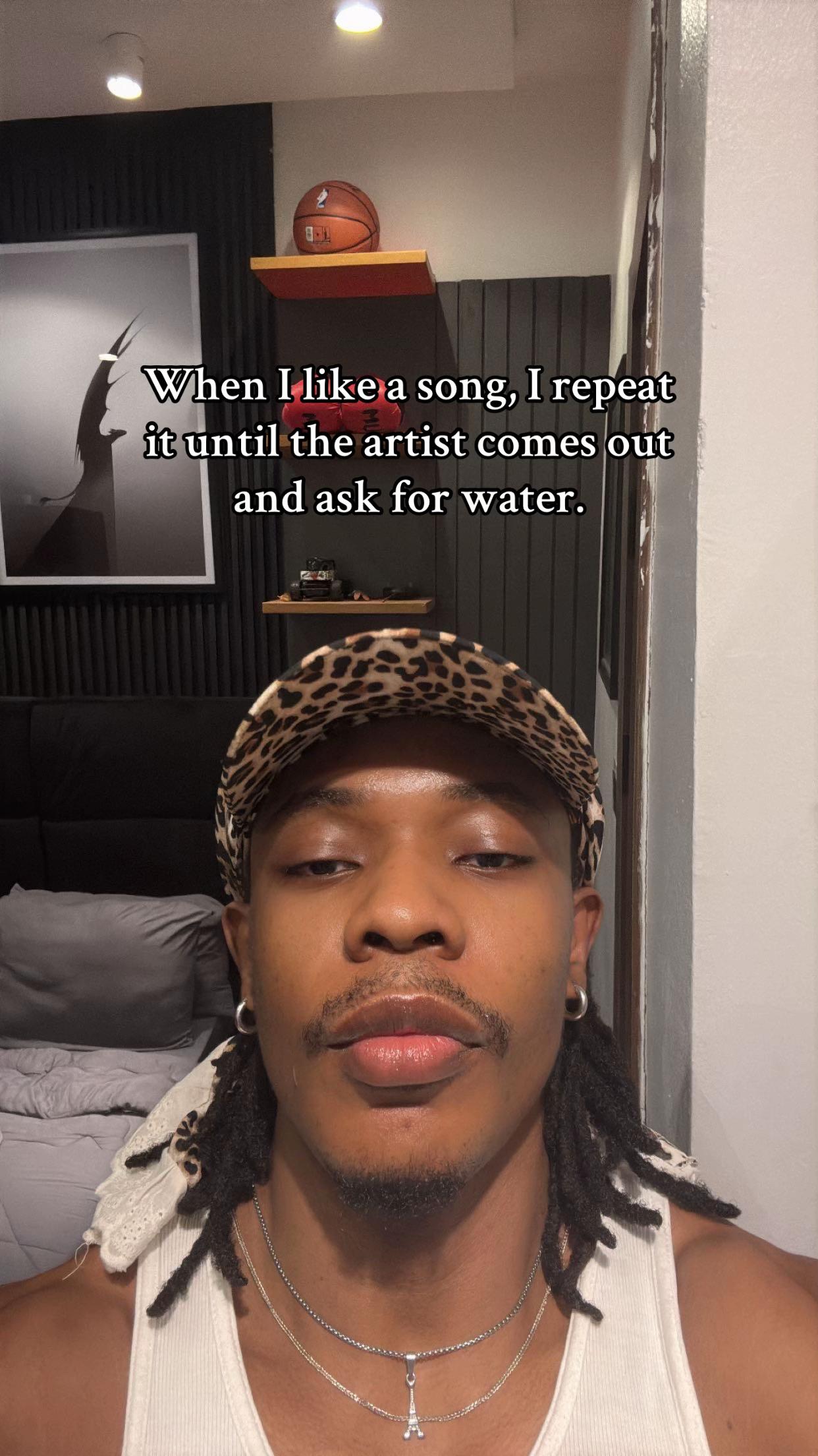 @_VALKlNG