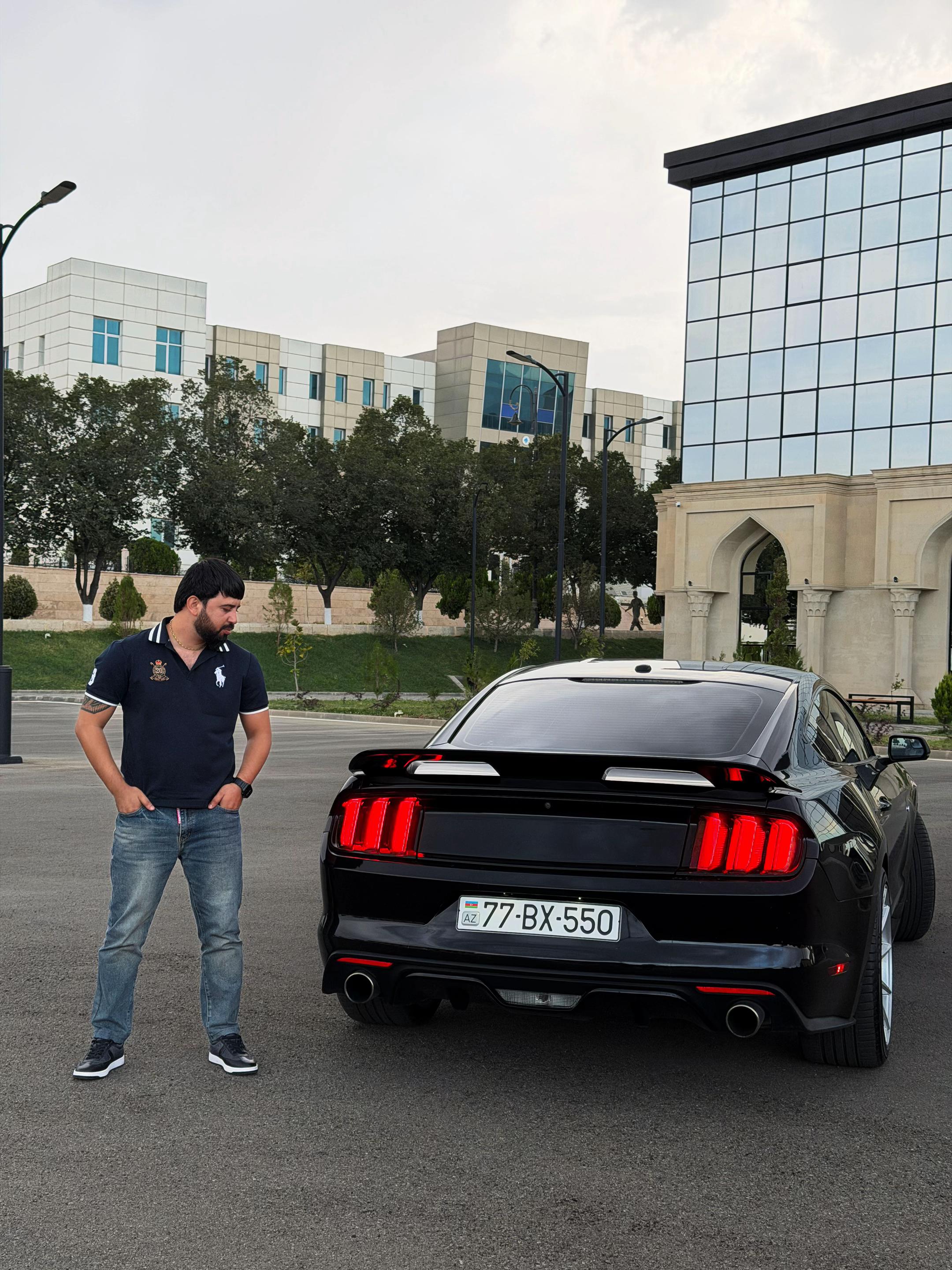 @N.M.R 011