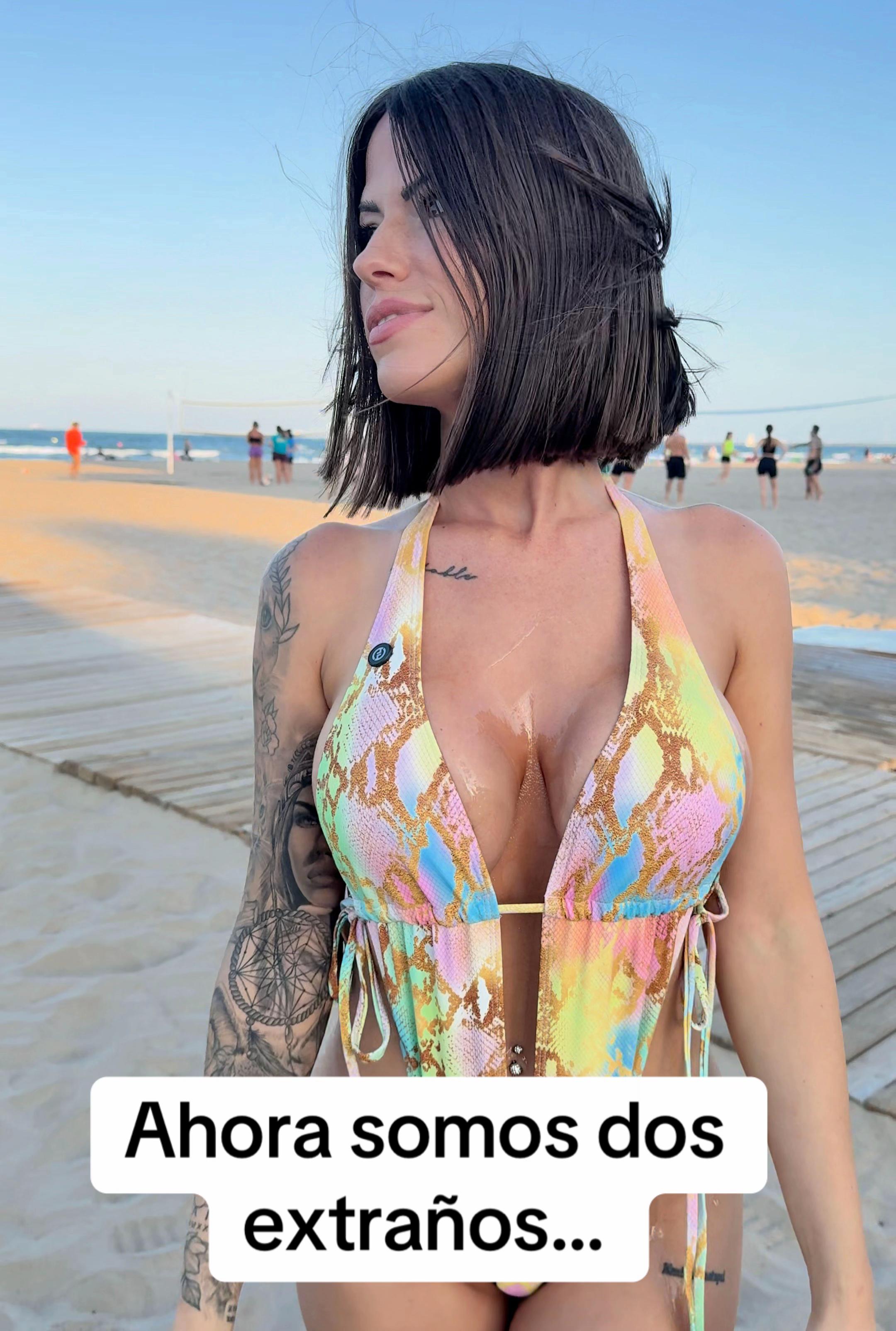 @whitneypinkie.