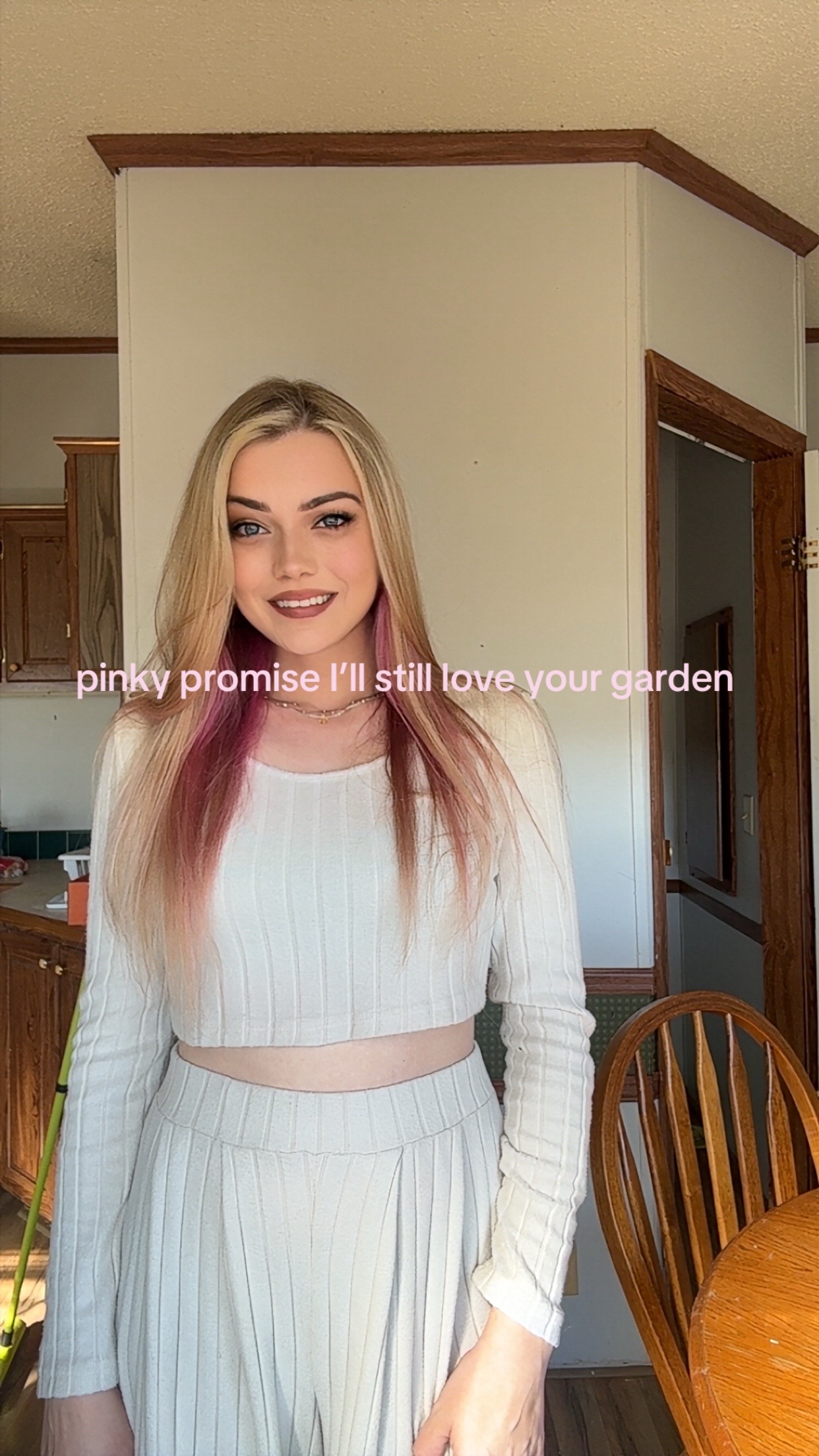 @Bella