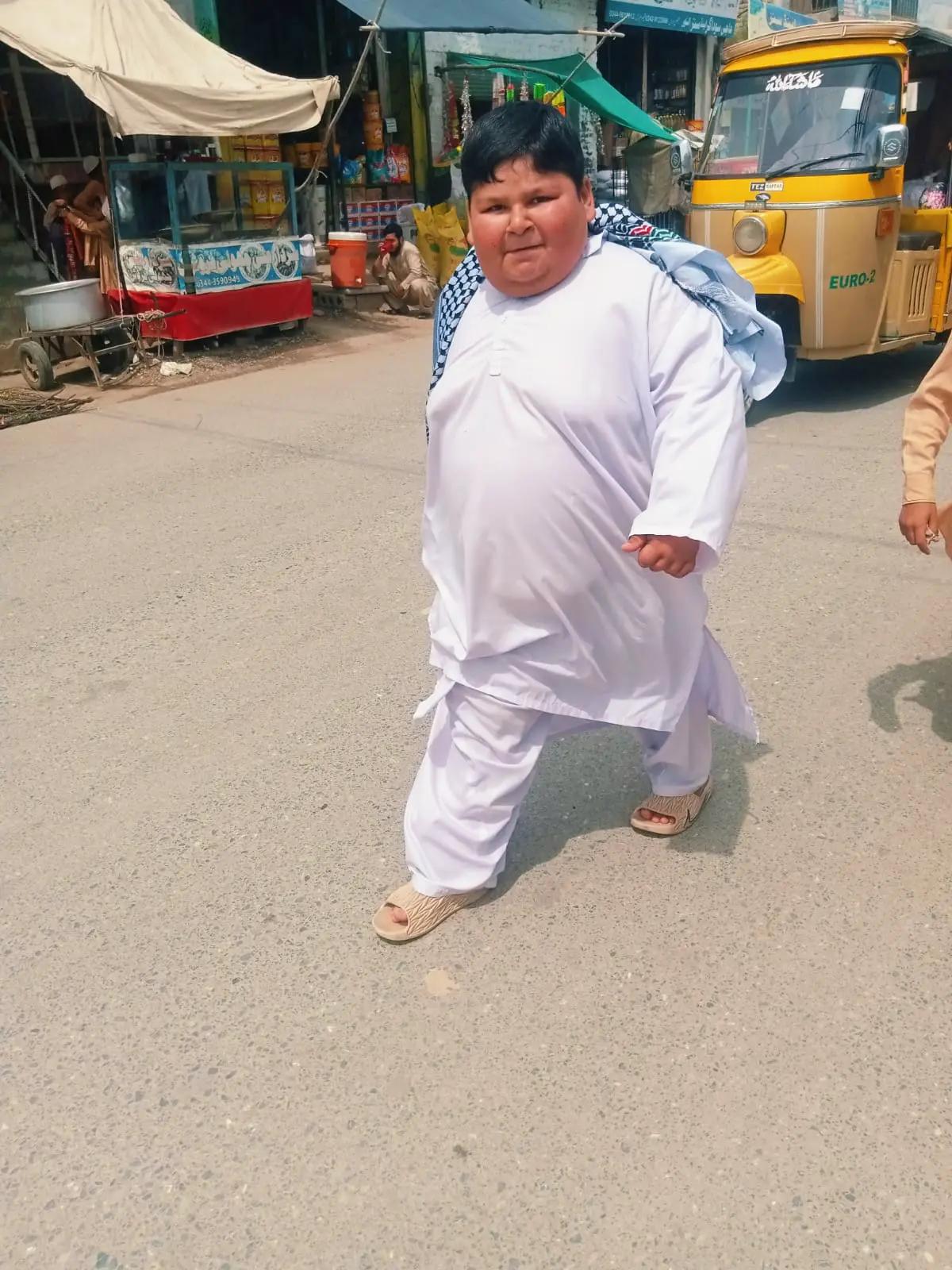 @Chota Khan Baba